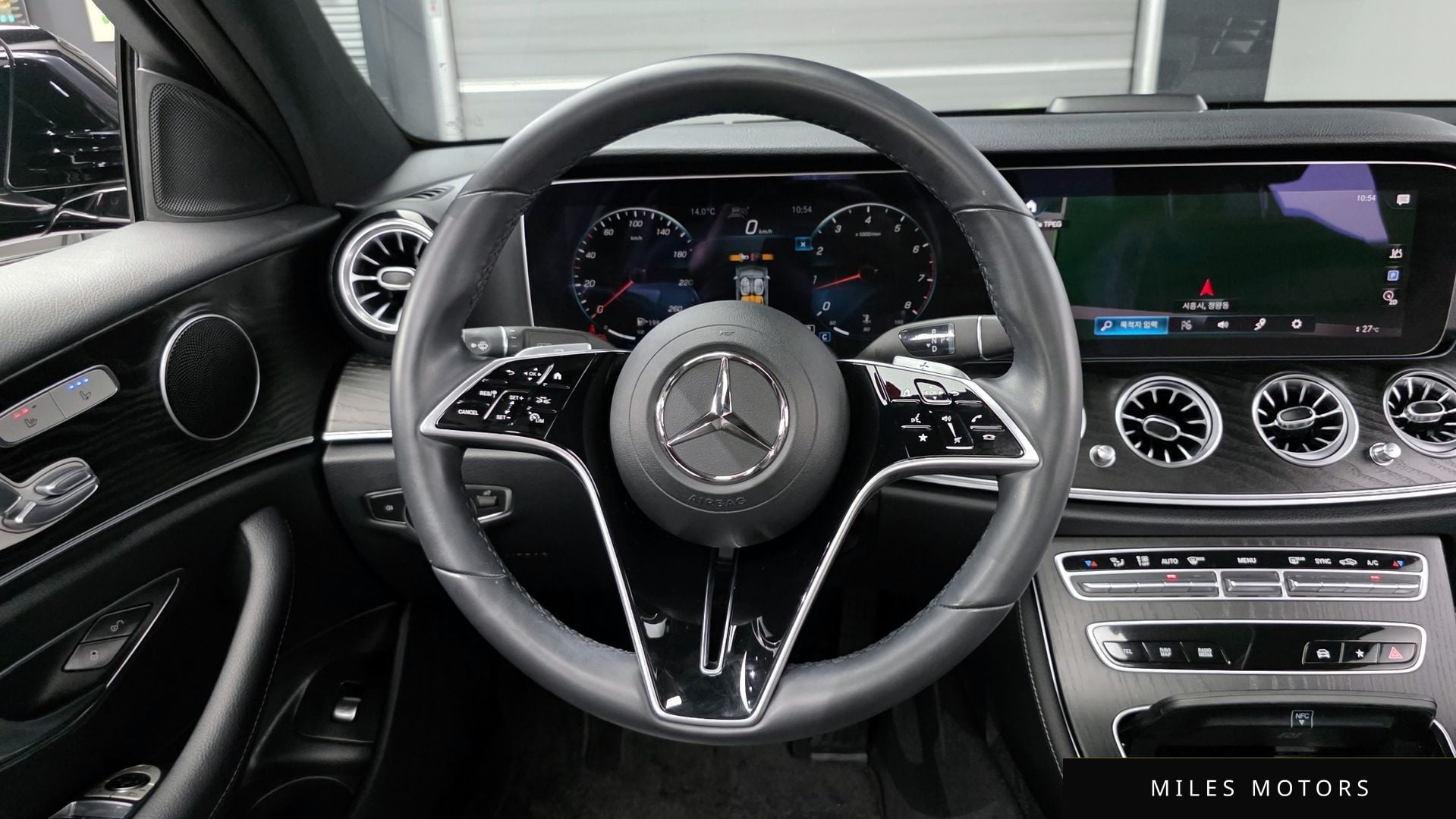 Mercedes-Benz E-Class W213 2023 — миниатюра 13