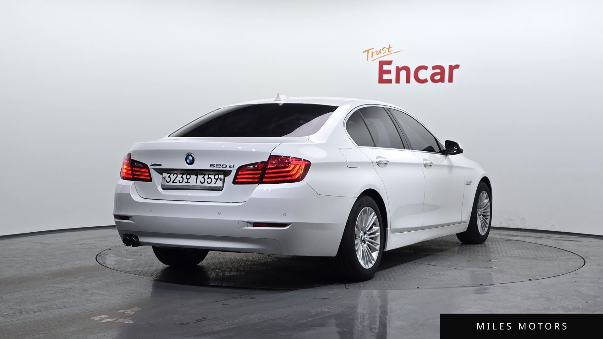 BMW 5 Series (F10) 2014 — миниатюра 2
