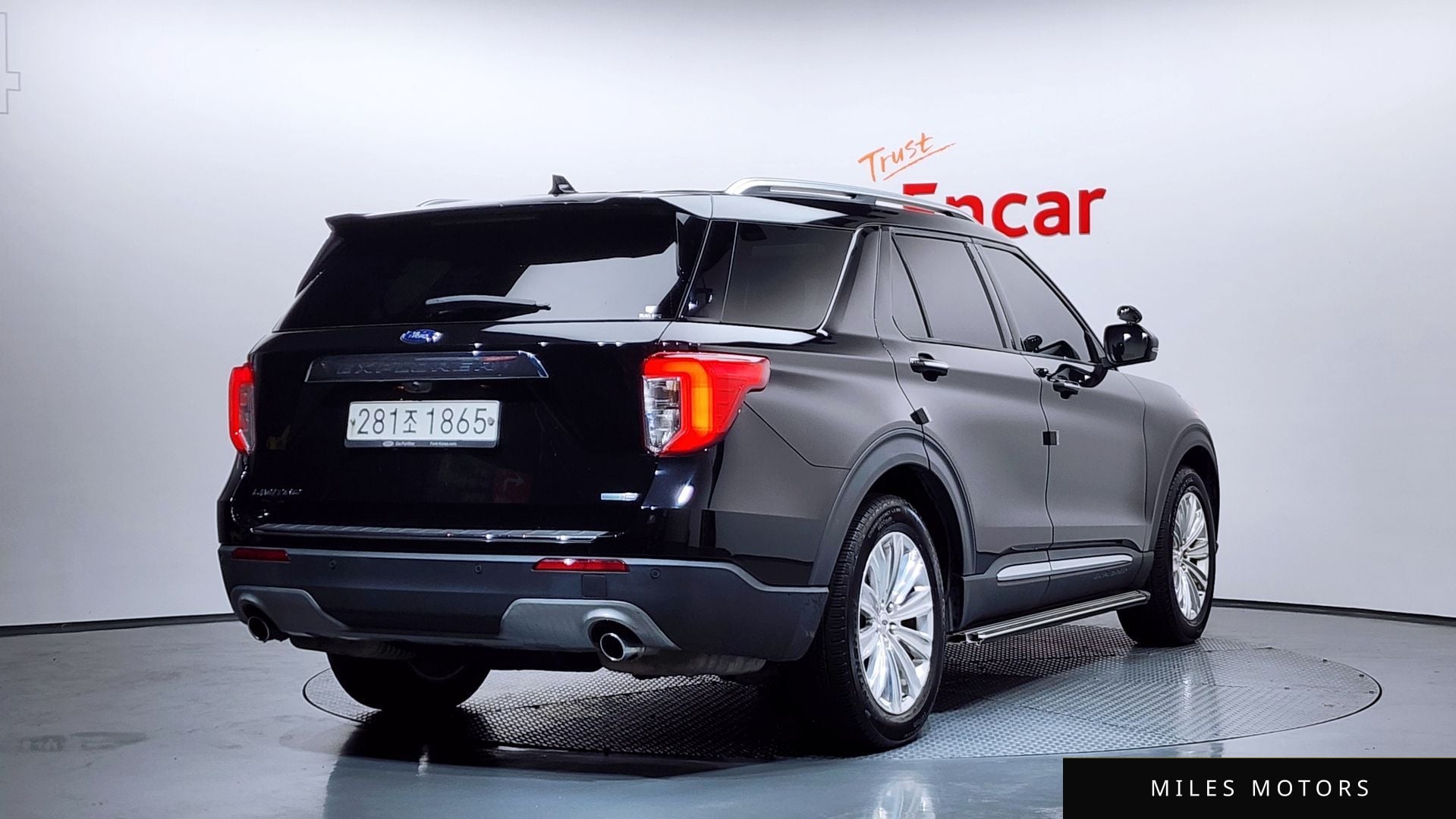 Ford Explorer 2020 — миниатюра 2
