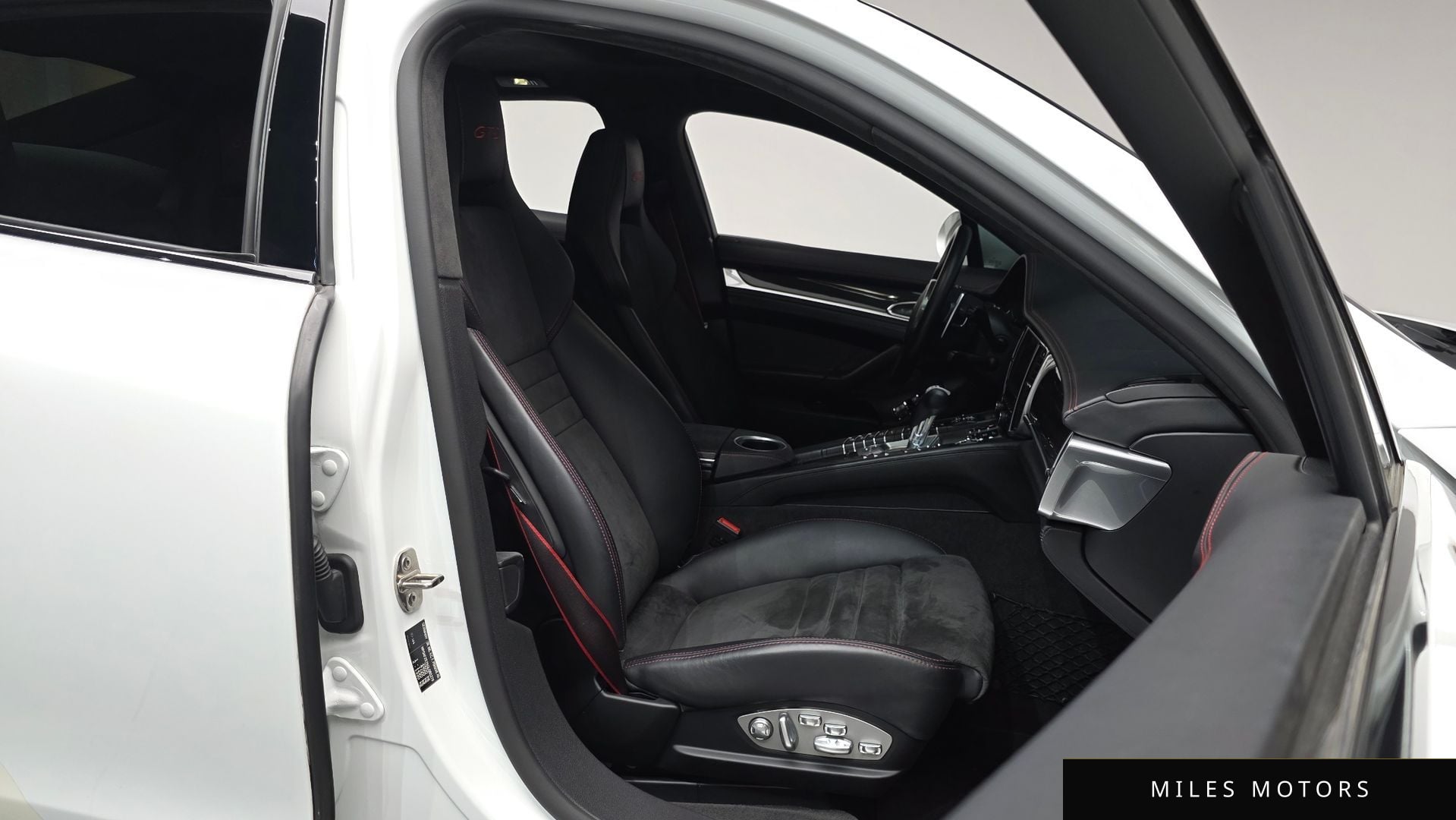 Porsche 파나메라 2016 — миниатюра 9