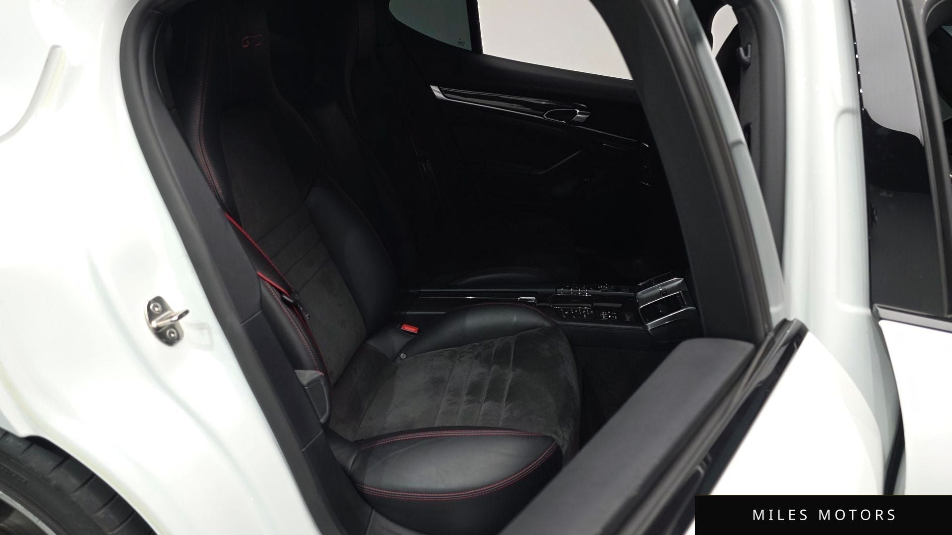 Porsche 파나메라 2016 — миниатюра 12