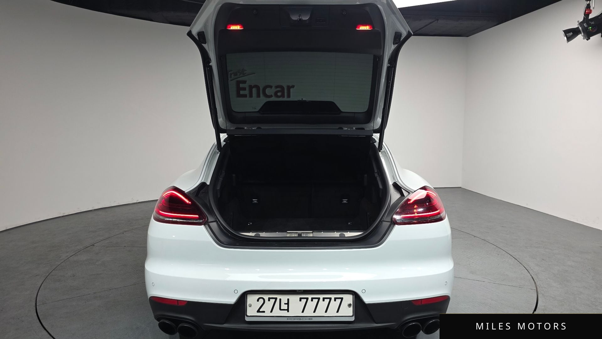 Porsche 파나메라 2016 — миниатюра 20