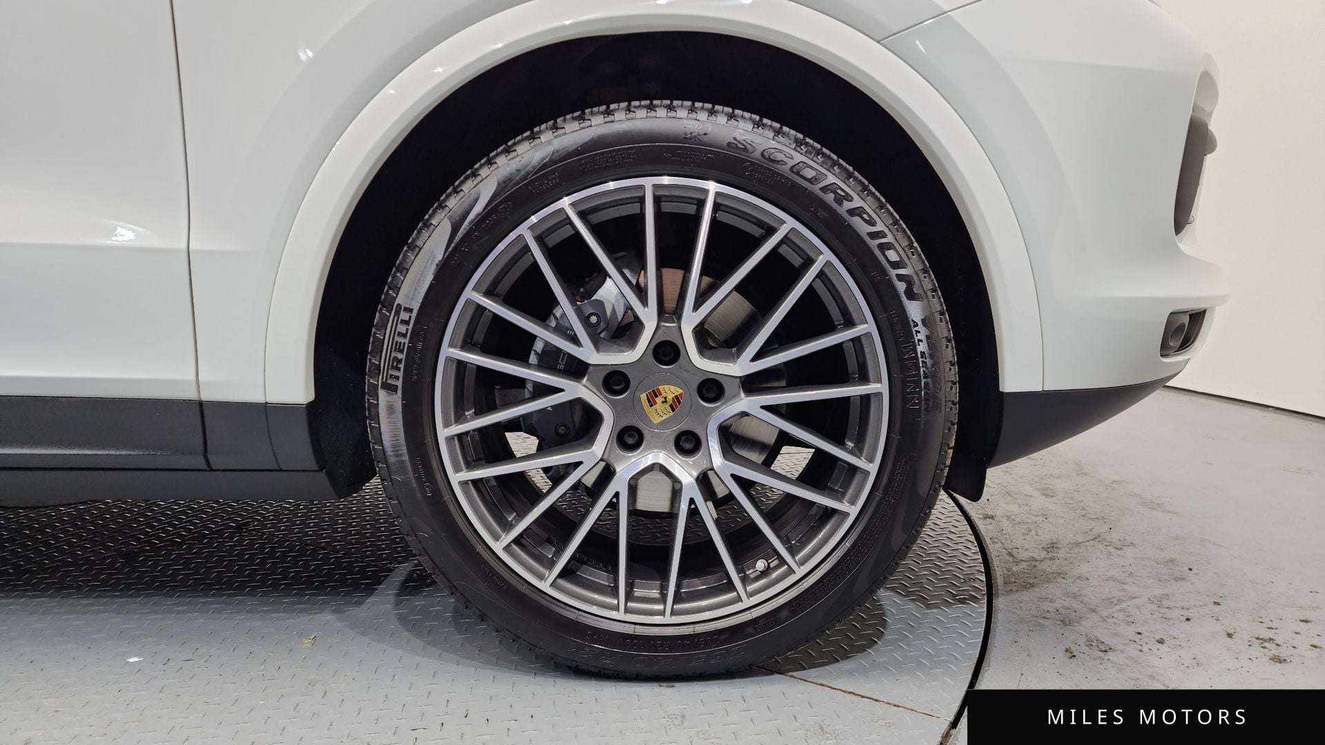 Porsche Cayenne 2019 — миниатюра 5