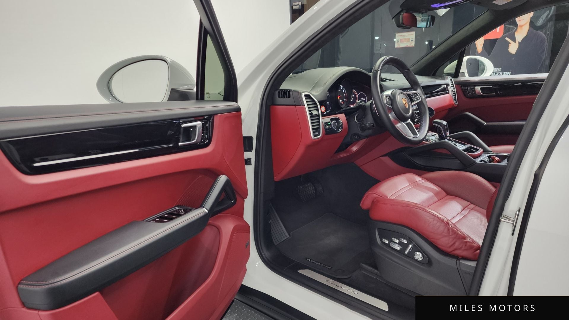 Porsche Cayenne 2019 — миниатюра 10
