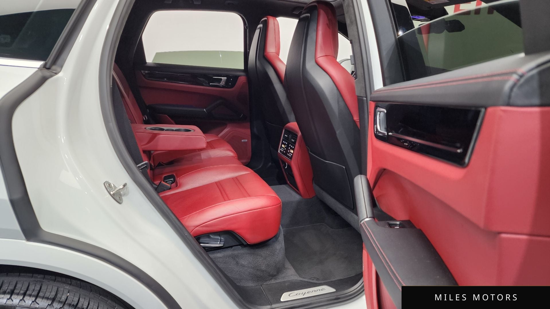 Porsche Cayenne 2019 — миниатюра 12