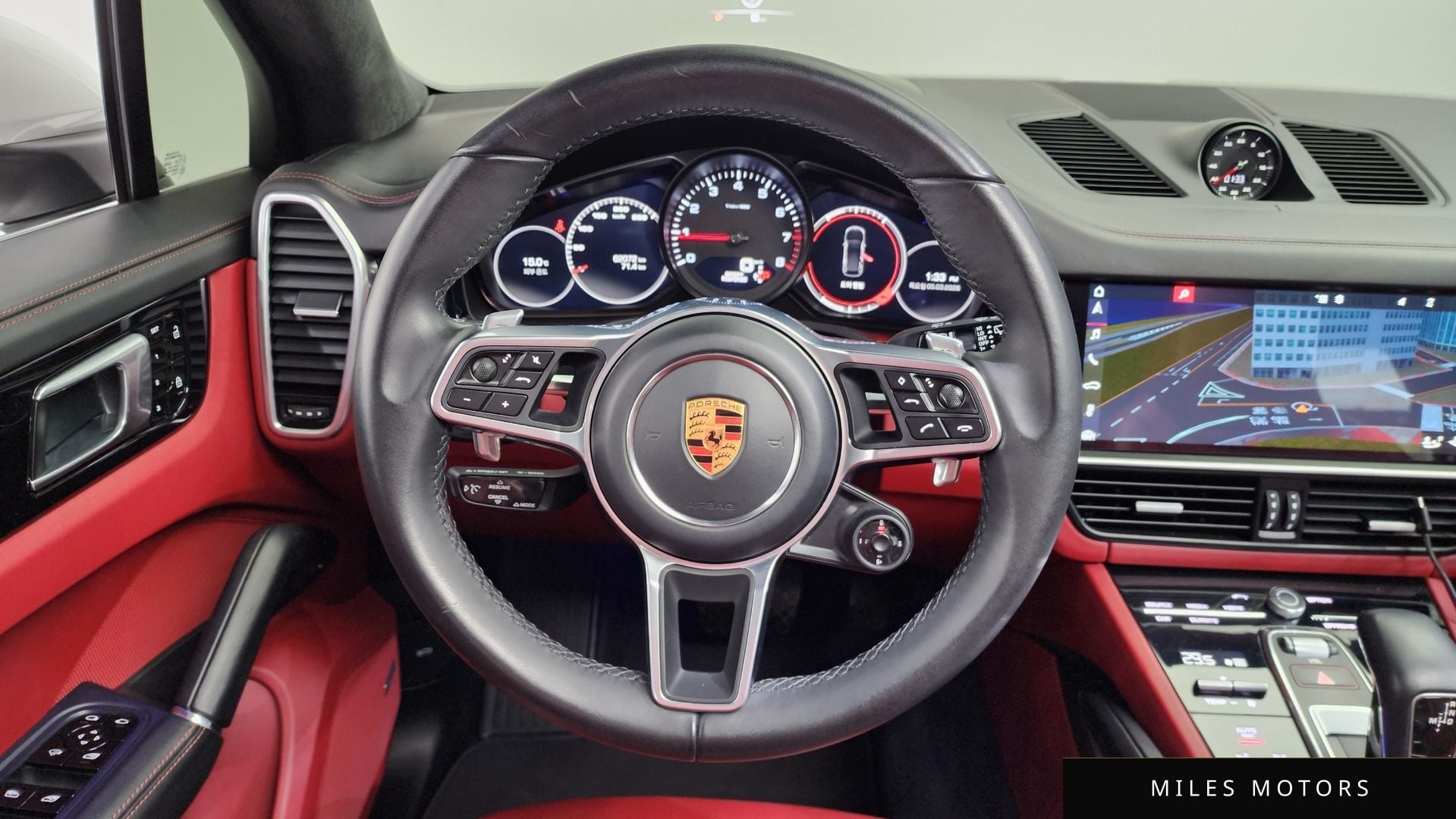 Porsche Cayenne 2019 — миниатюра 13