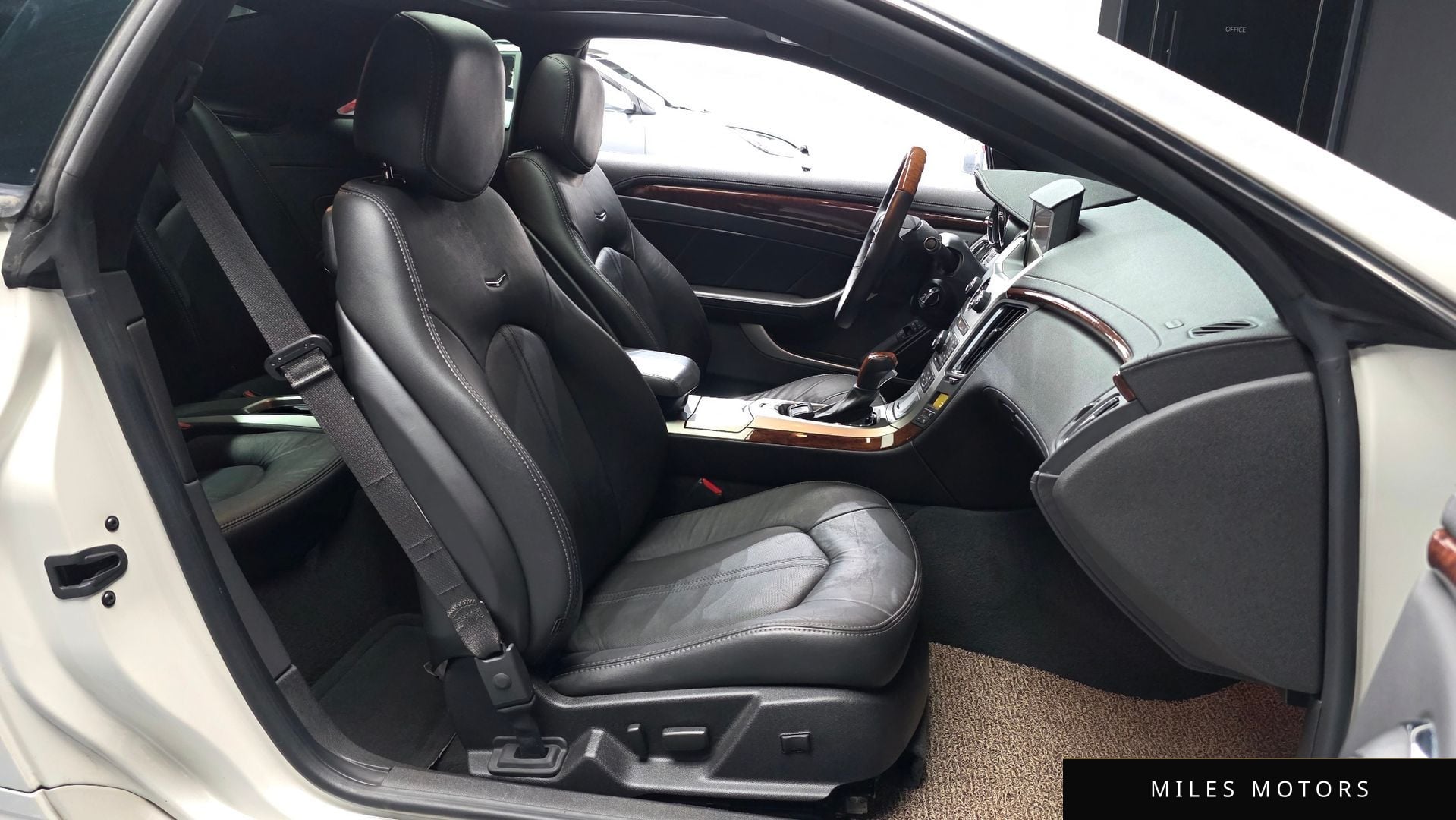 Cadillac CTS 2011 — миниатюра 10