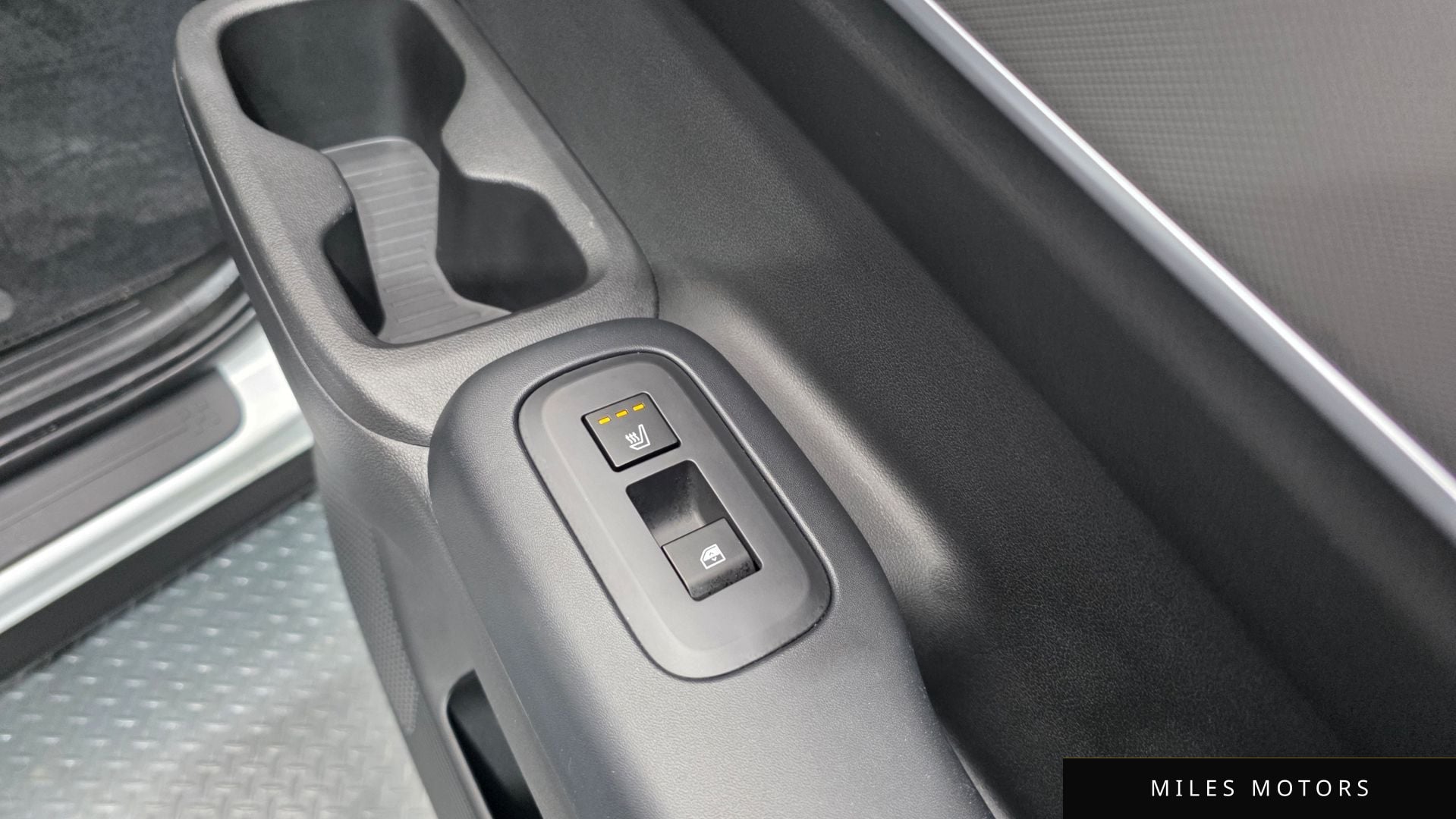 Hyundai 싼타페 (MX5) 2024 — миниатюра 19