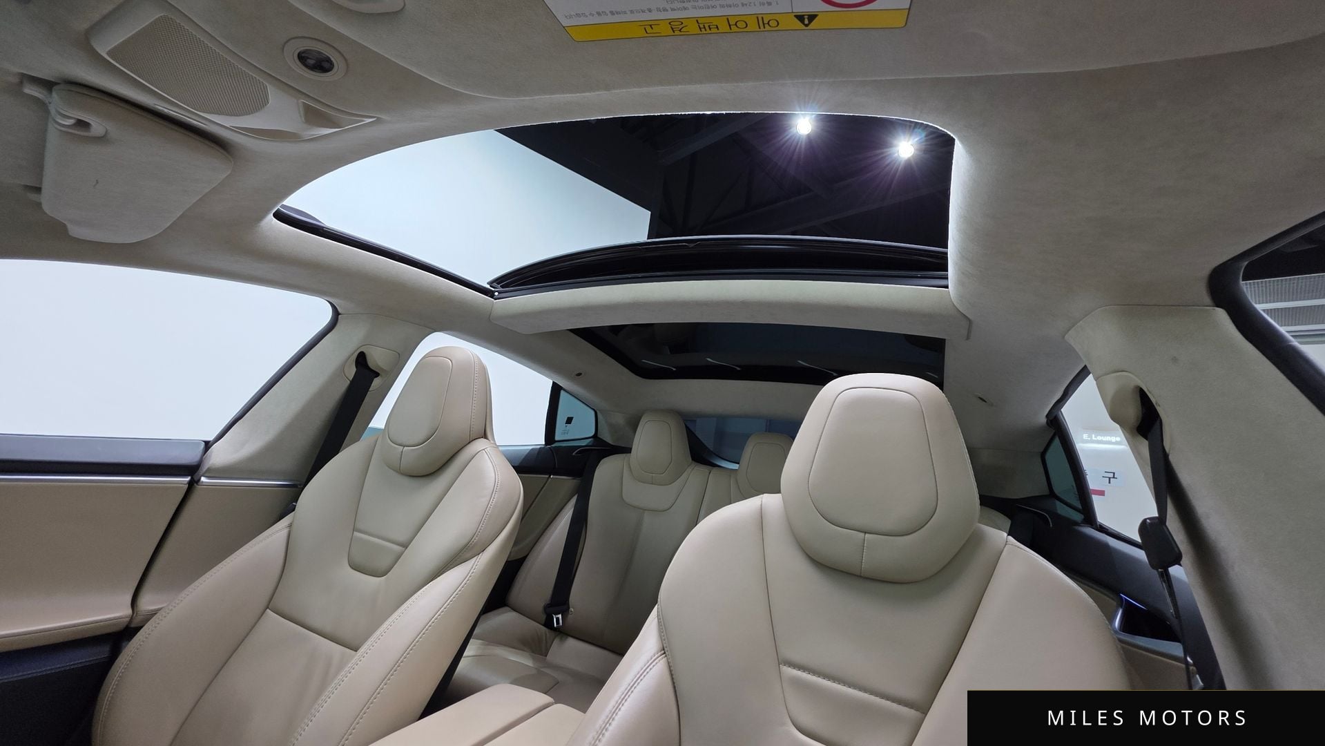 Tesla Model S 2017 — миниатюра 11