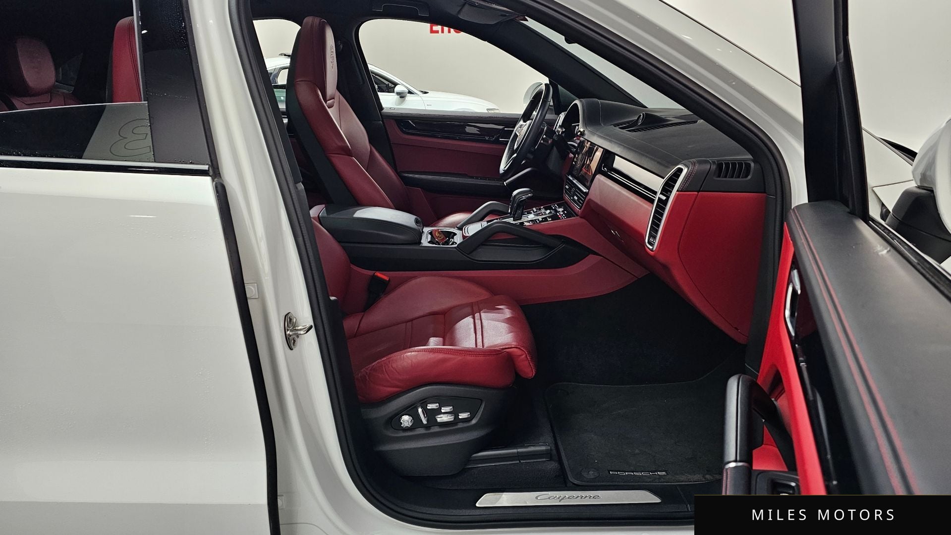 Porsche 카이엔 (PO536) 2021 — миниатюра 11