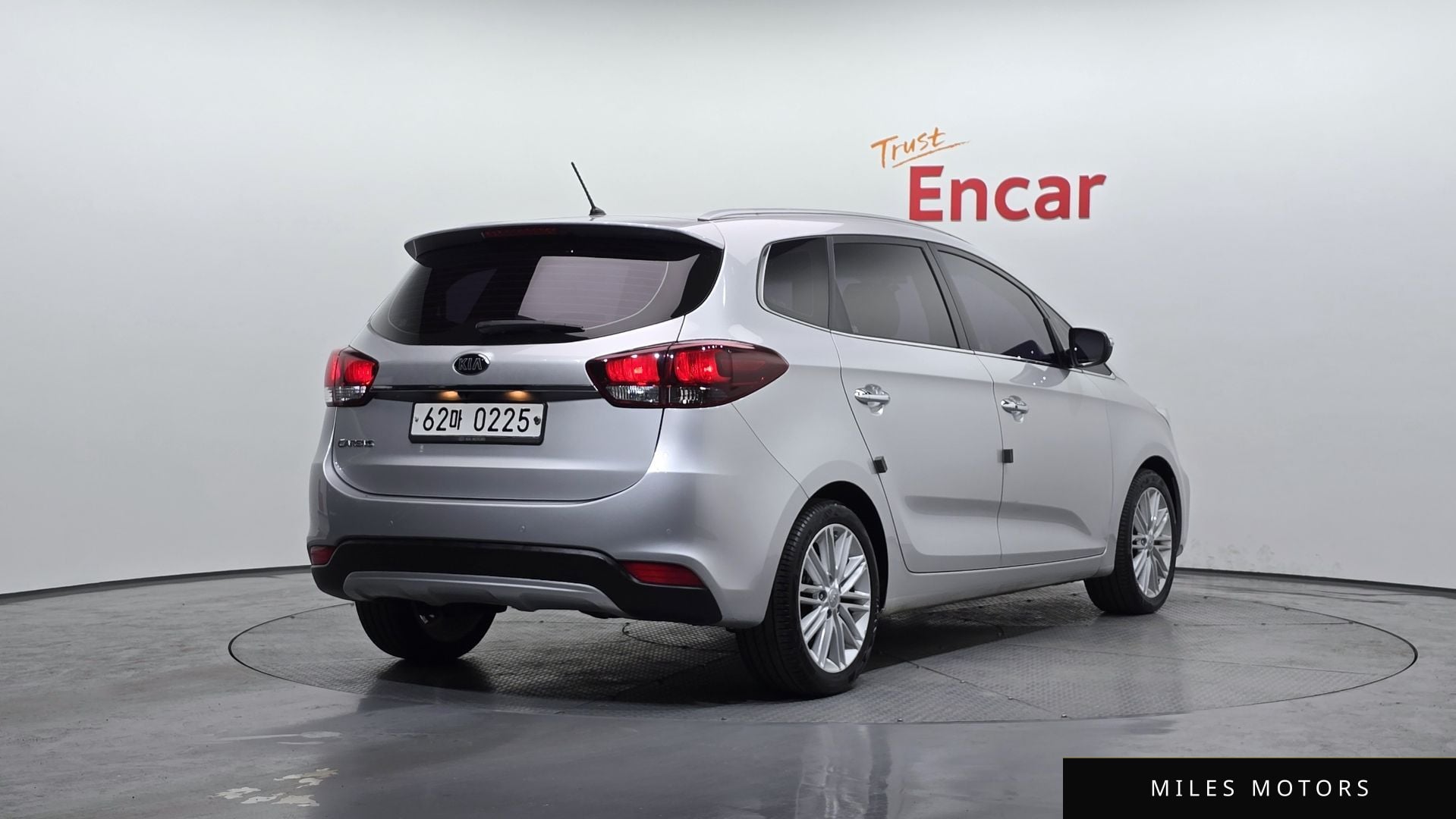 Kia Carens 2017 — миниатюра 2