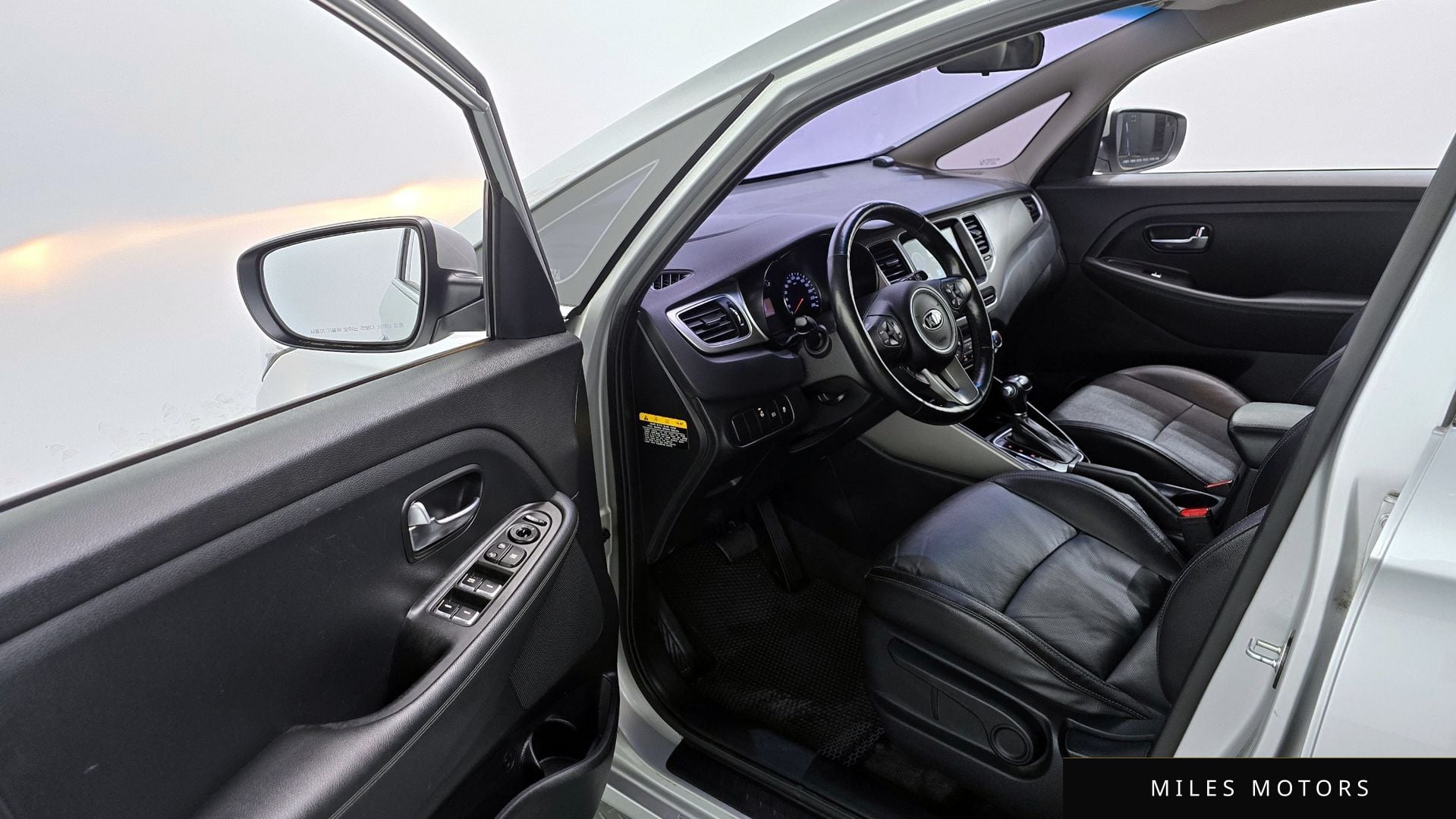 Kia Carens 2017 — миниатюра 10