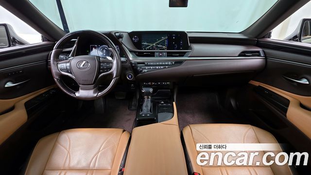 Лексус ES300h 2019 — миниатюра 7