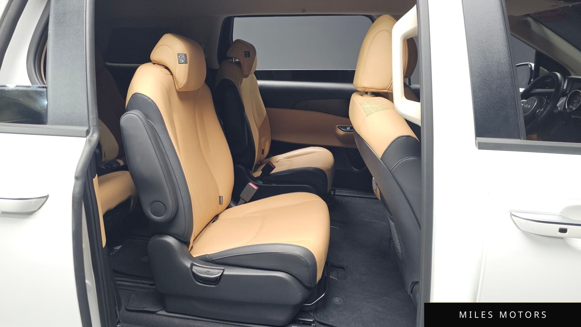 Kia Carnival 2023 — миниатюра 12