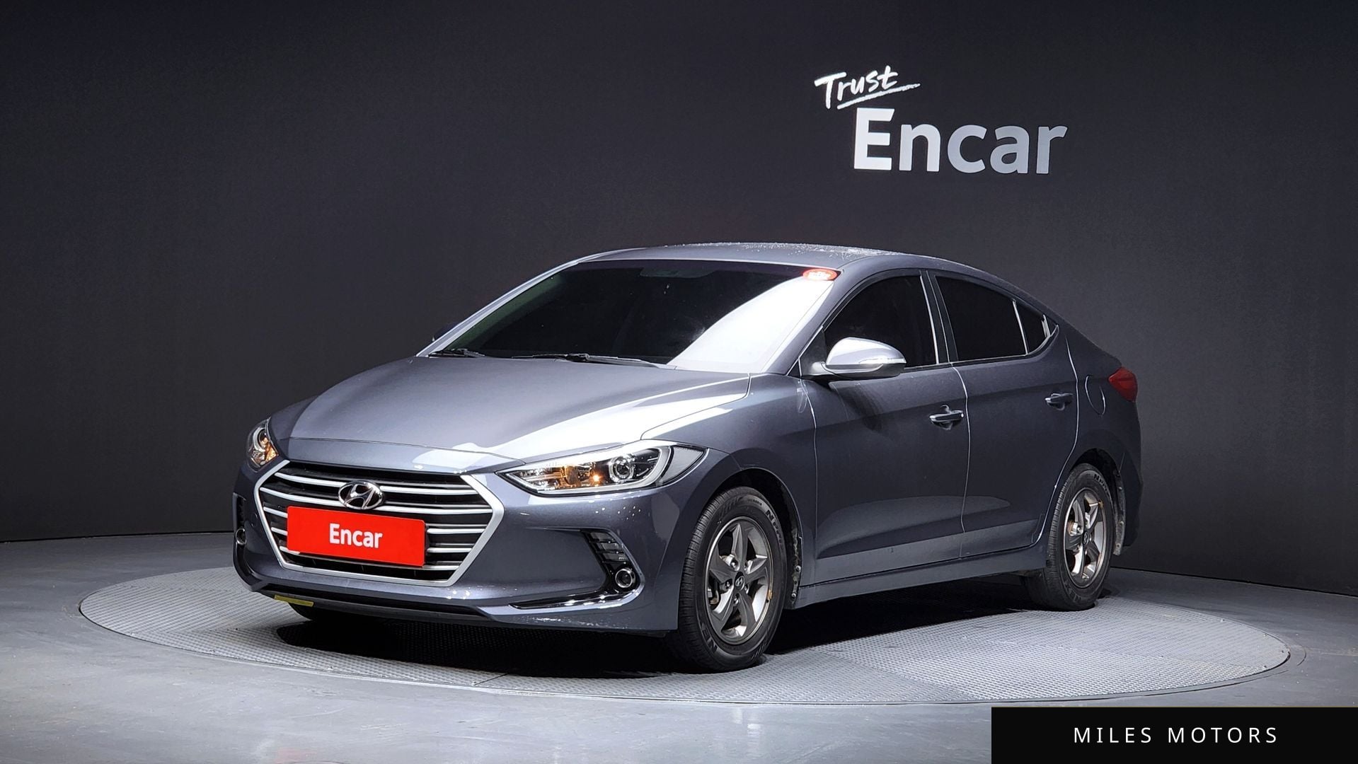 Hyundai AVANTE 2017 — фото 1 из 12