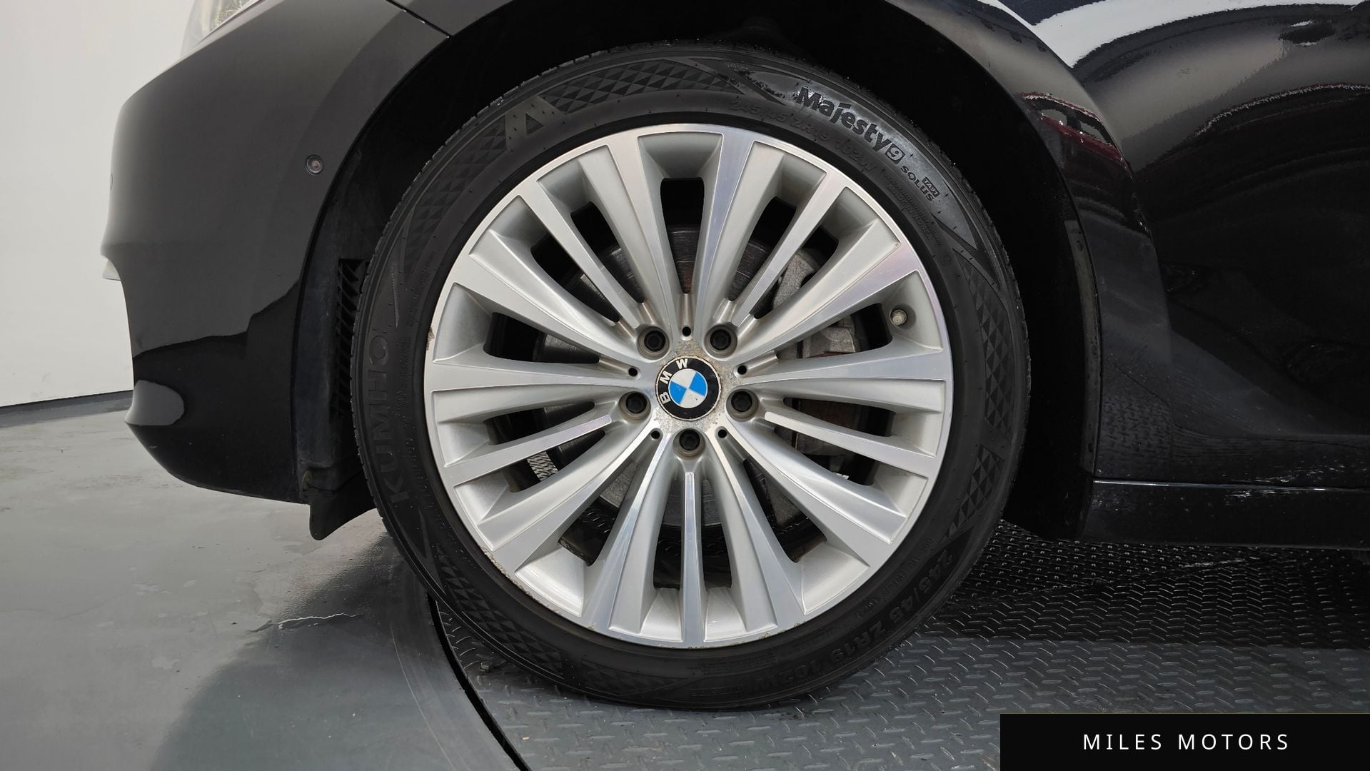 BMW 5 Series GT (F07) 2016 — миниатюра 5