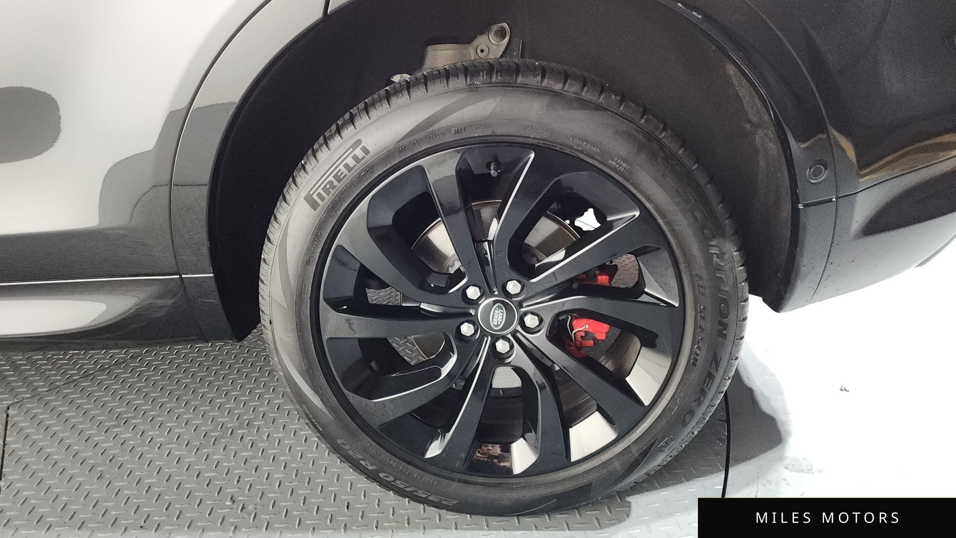 Land Rover Discovery Sport 2025 — миниатюра 5