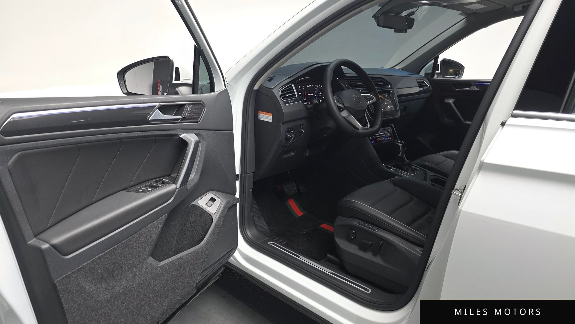 Volkswagen Tiguan 2024 — миниатюра 11