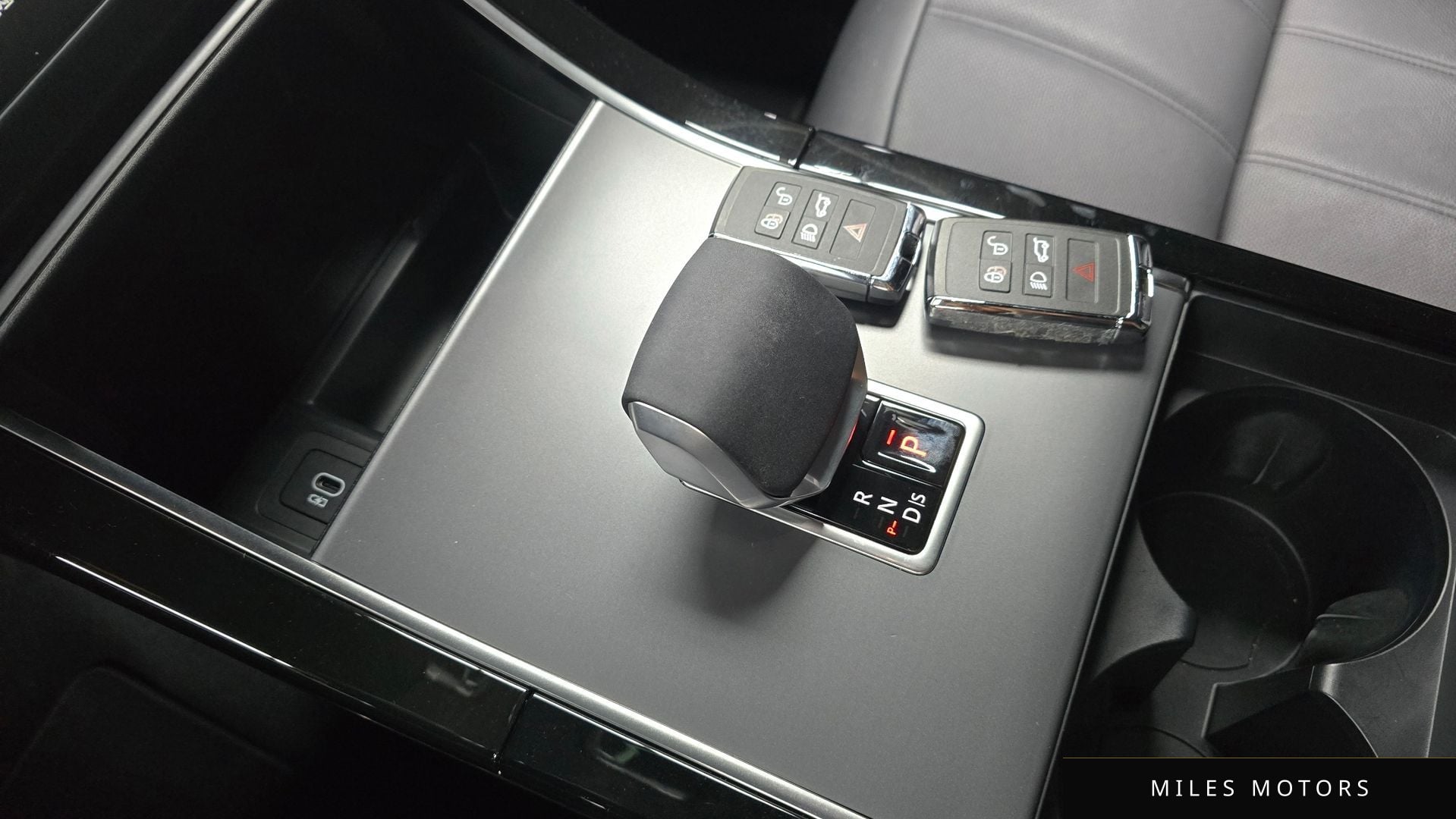 Land Rover Range Rover Evoque 2024 — миниатюра 9
