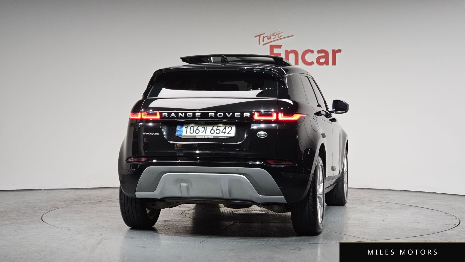 Land Rover Range Rover Evoque 2022 — миниатюра 3