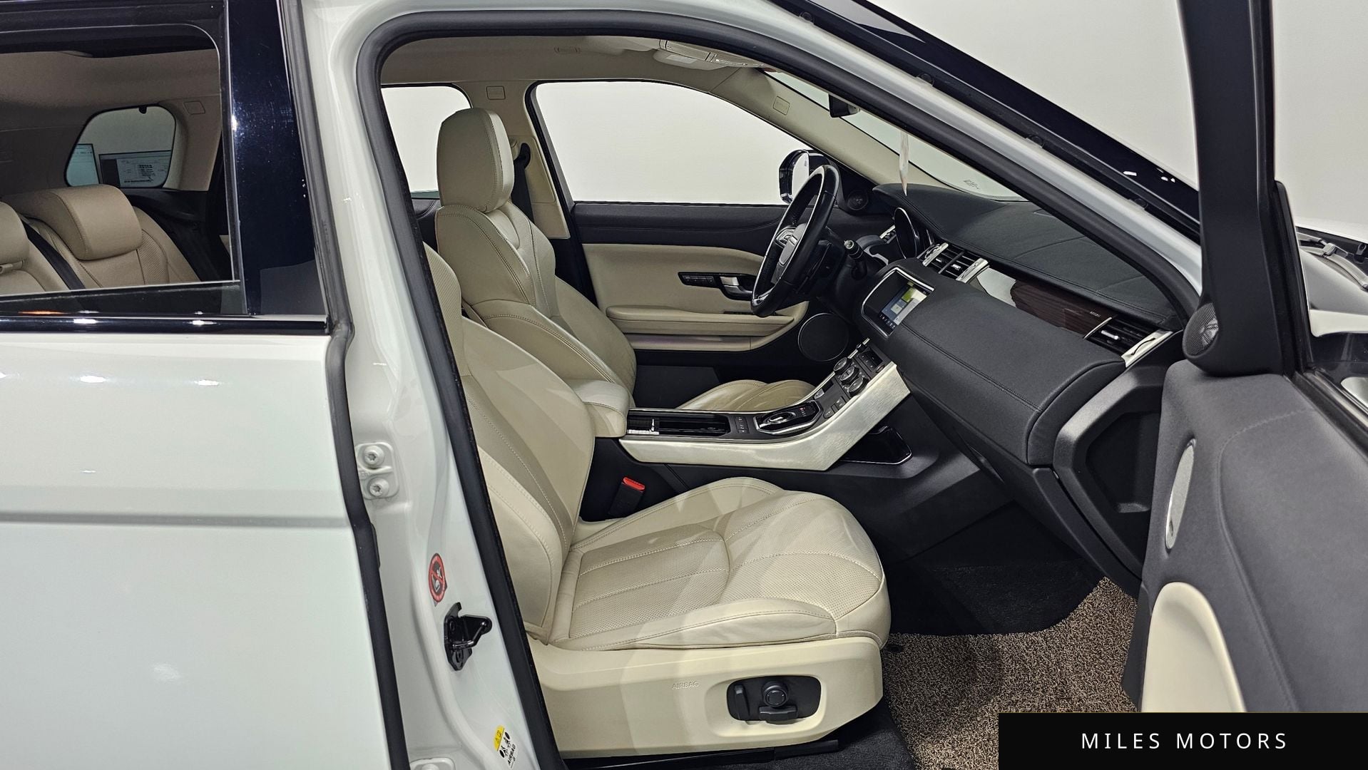 Land Rover Range Rover Evoque 2017 — миниатюра 10