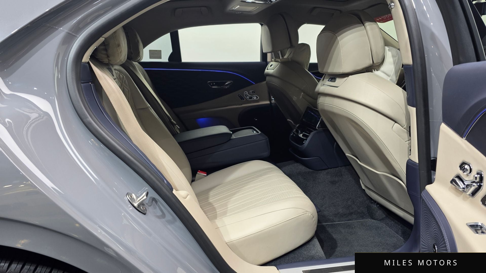 Bentley 플라잉스퍼 2021 — миниатюра 12