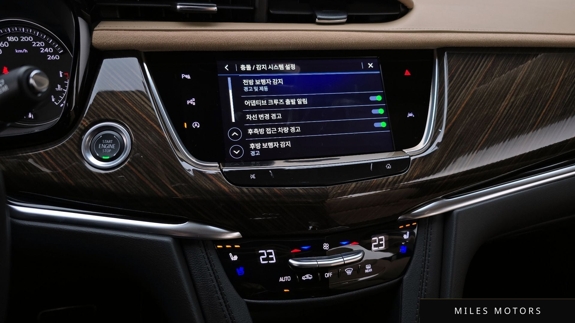 Cadillac XT6 2024 — миниатюра 16