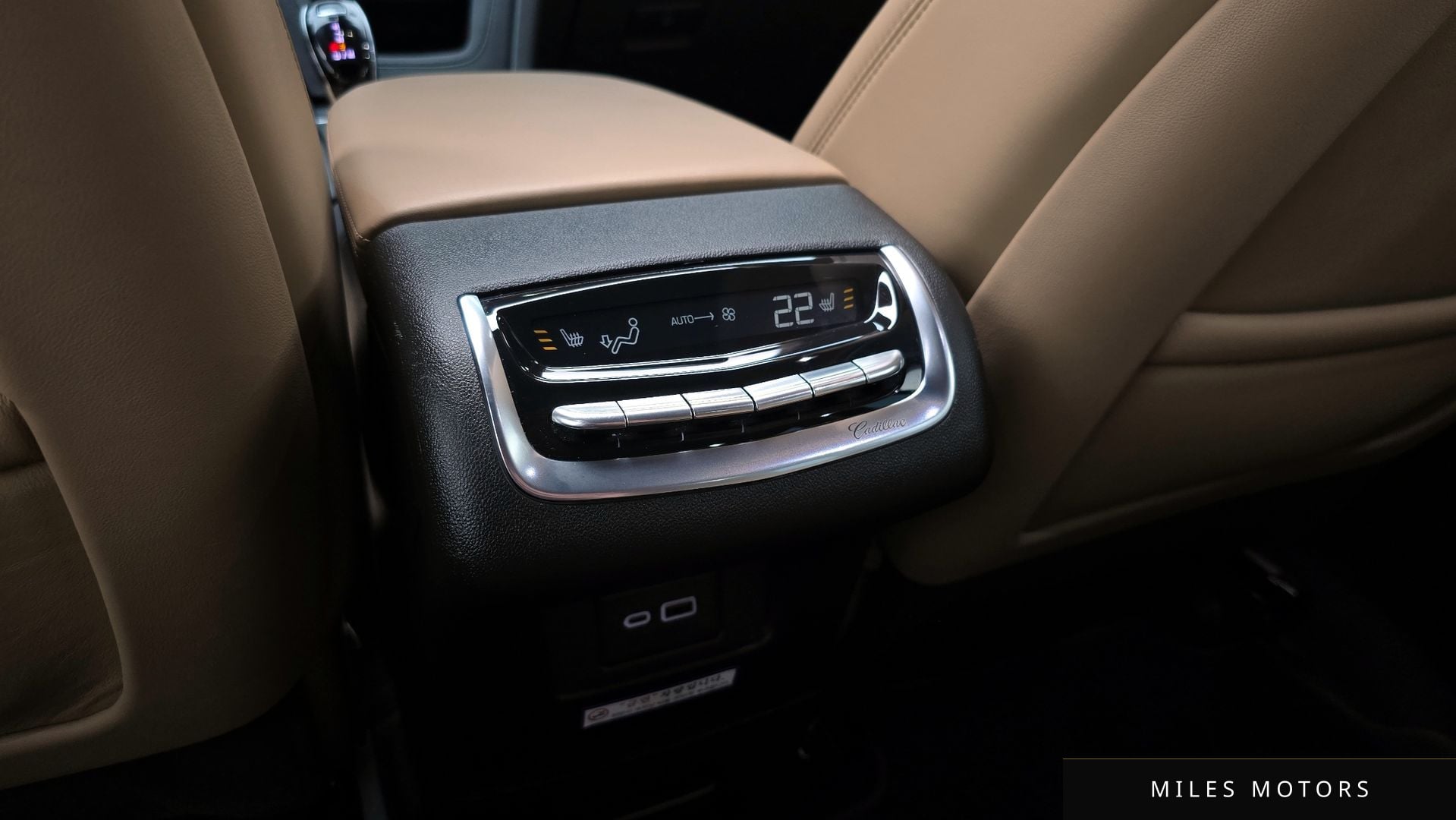 Cadillac XT6 2024 — миниатюра 17