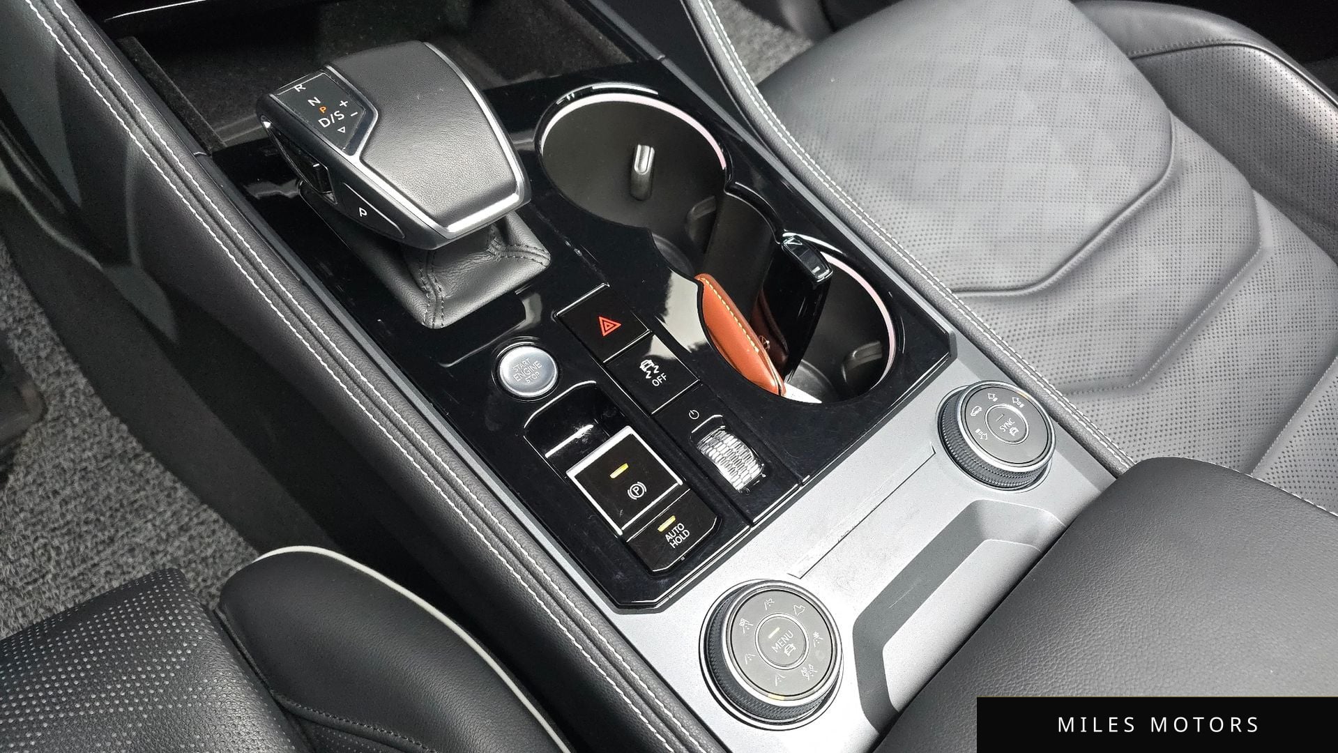 Volkswagen Touareg 2024 — миниатюра 9