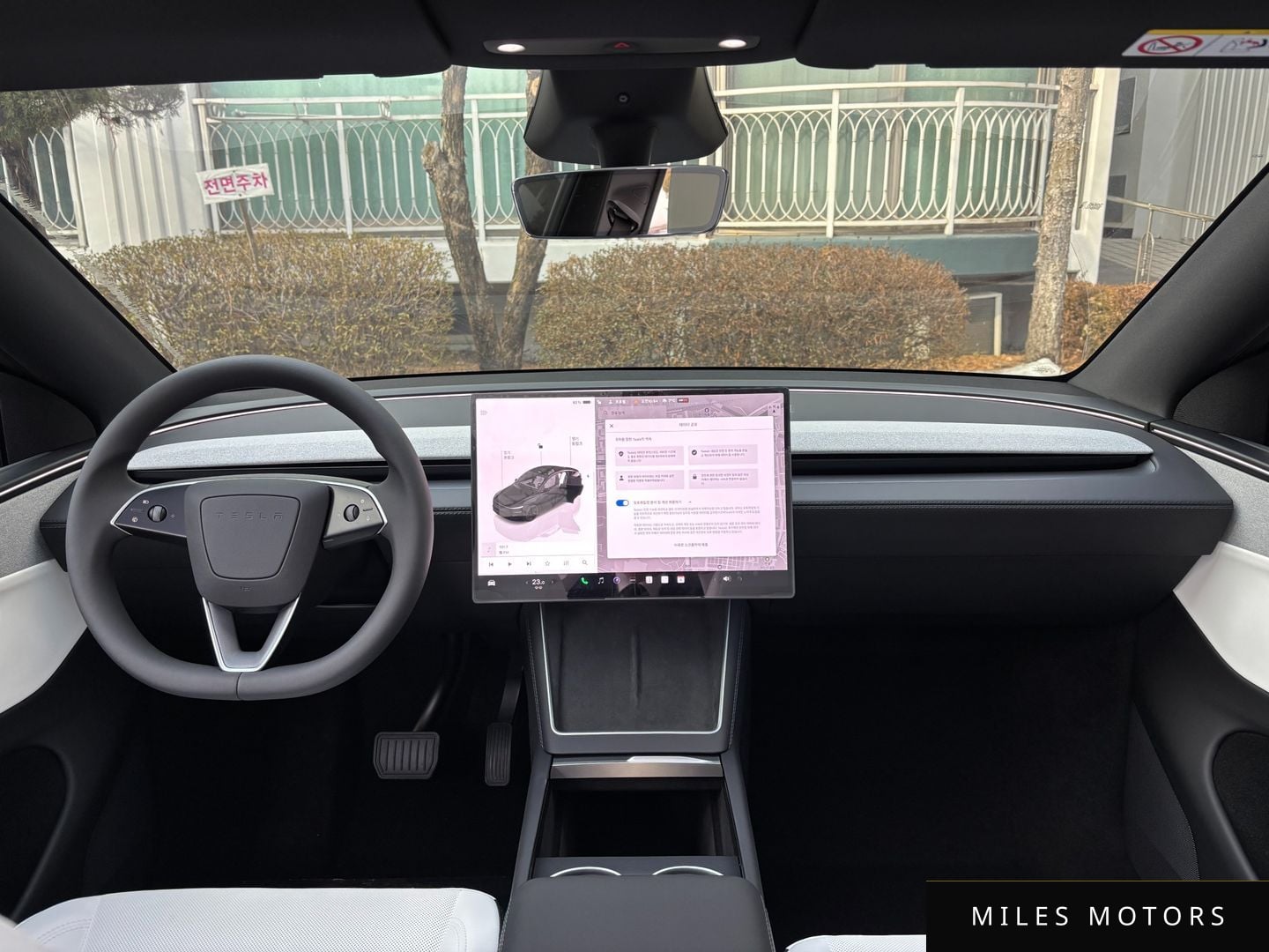 Tesla Model Y 2026 — миниатюра 11