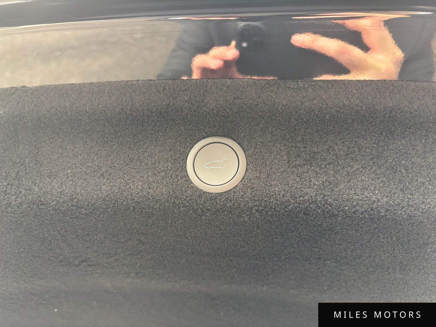 Tesla Model Y 2026 — миниатюра 16