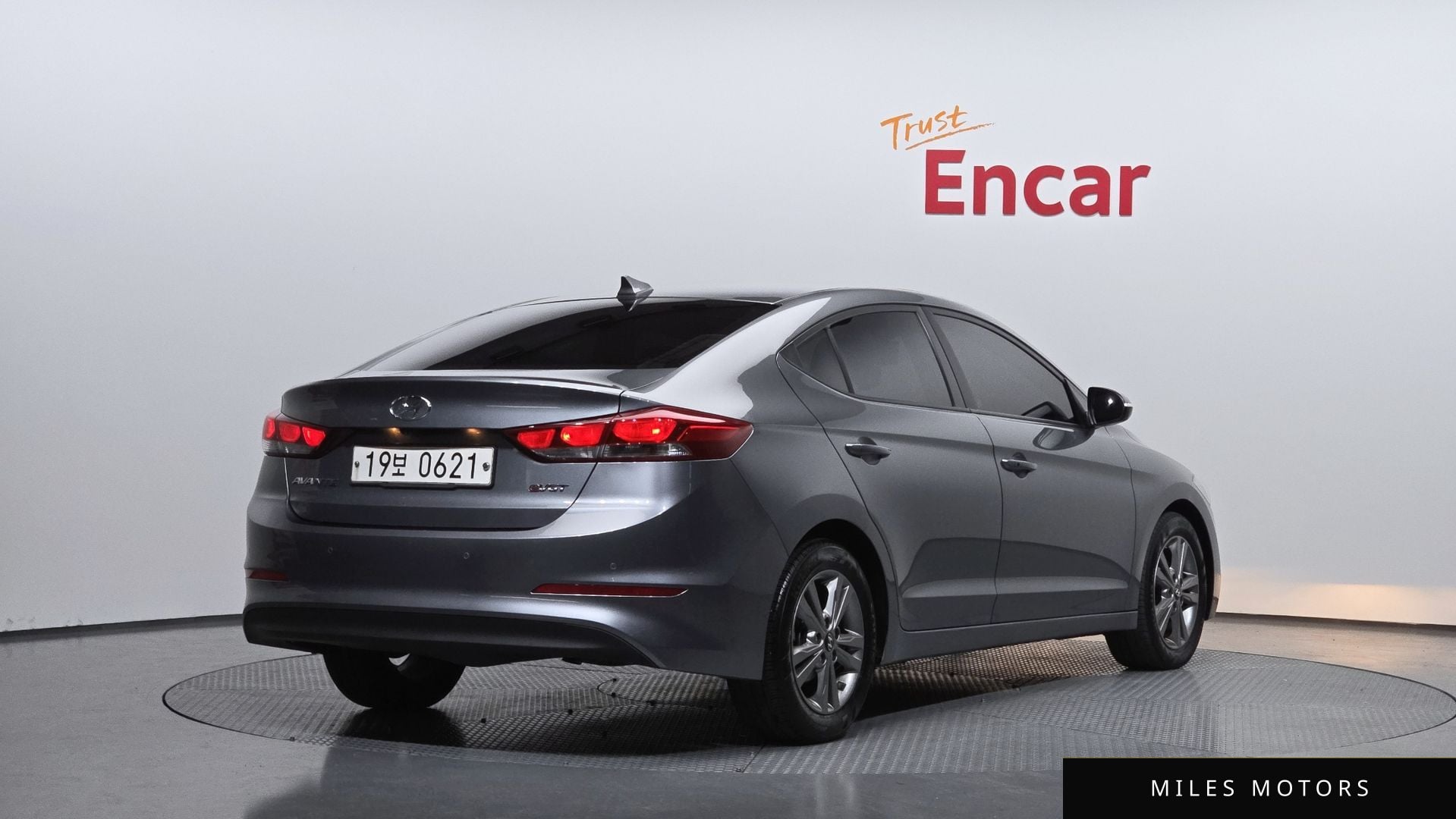 Hyundai AVANTE 2016 — миниатюра 2