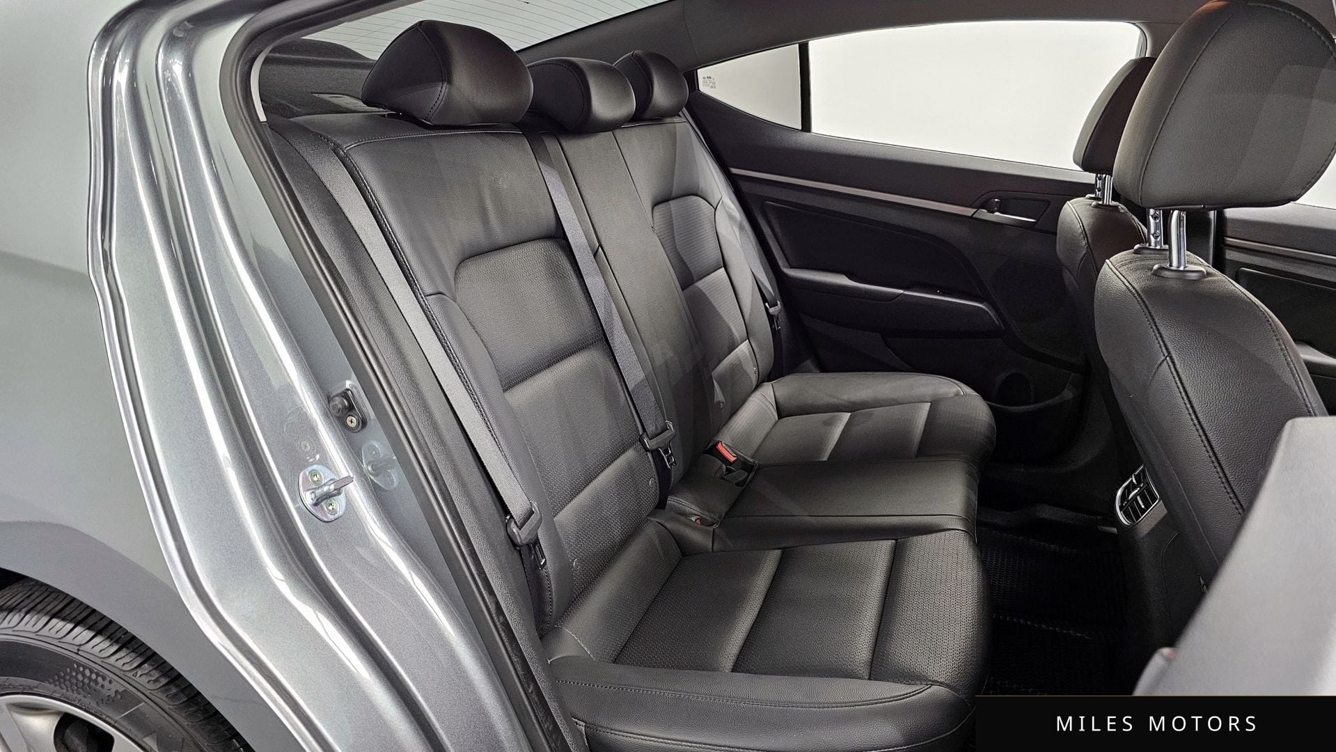 Hyundai AVANTE 2016 — миниатюра 12