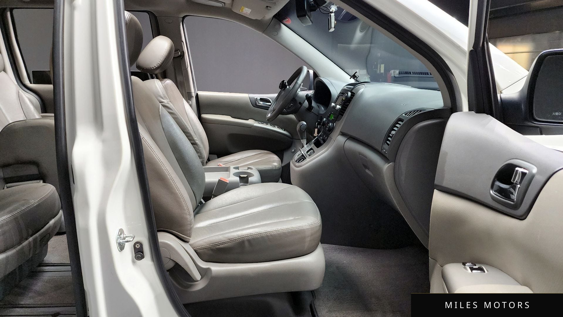 Kia Canival 2012 — миниатюра 10