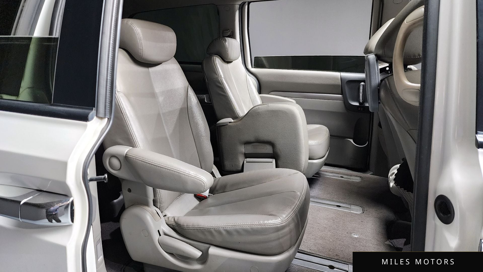 Kia Canival 2012 — миниатюра 12