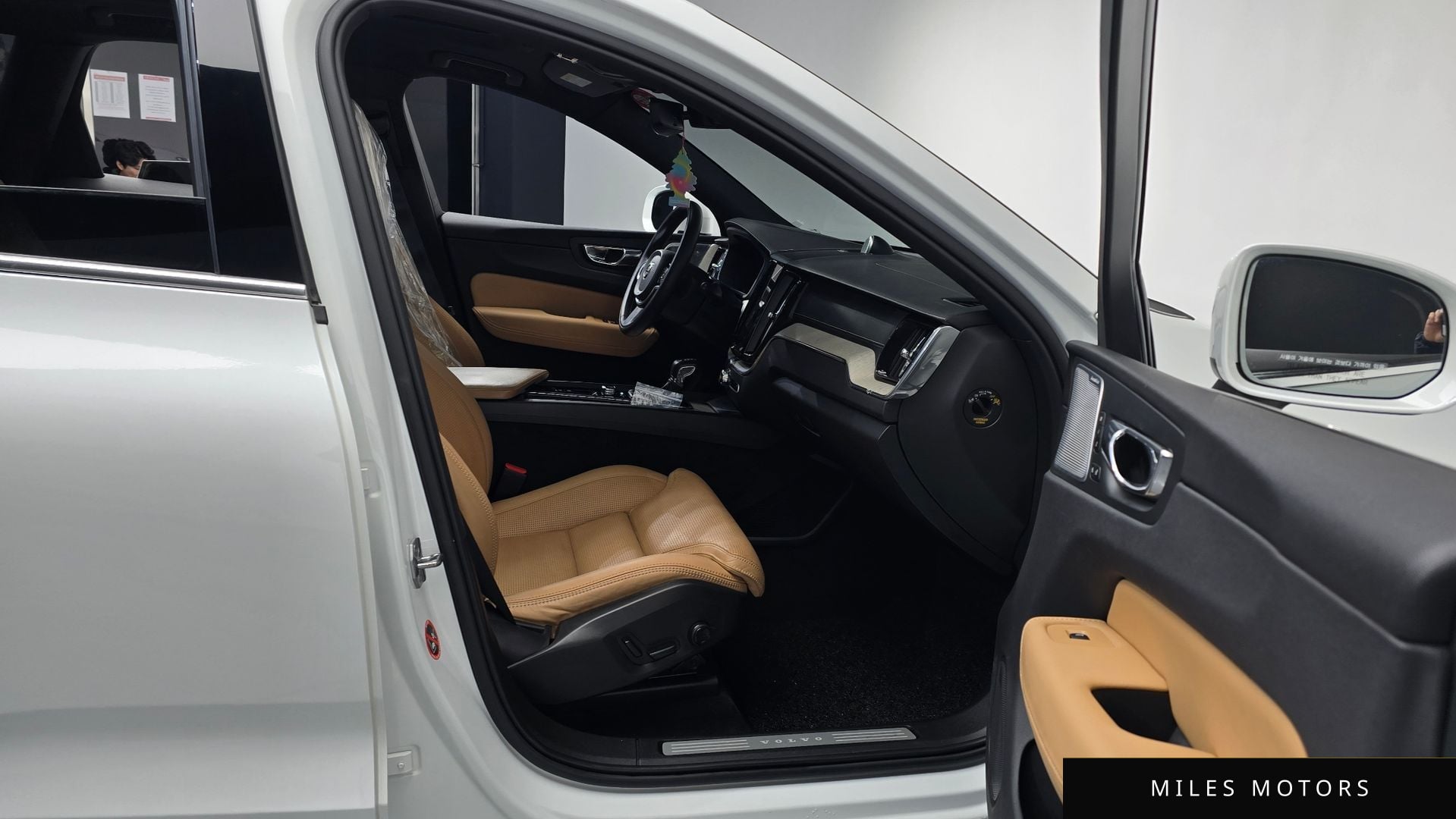 Volvo XC60 2018 — миниатюра 11