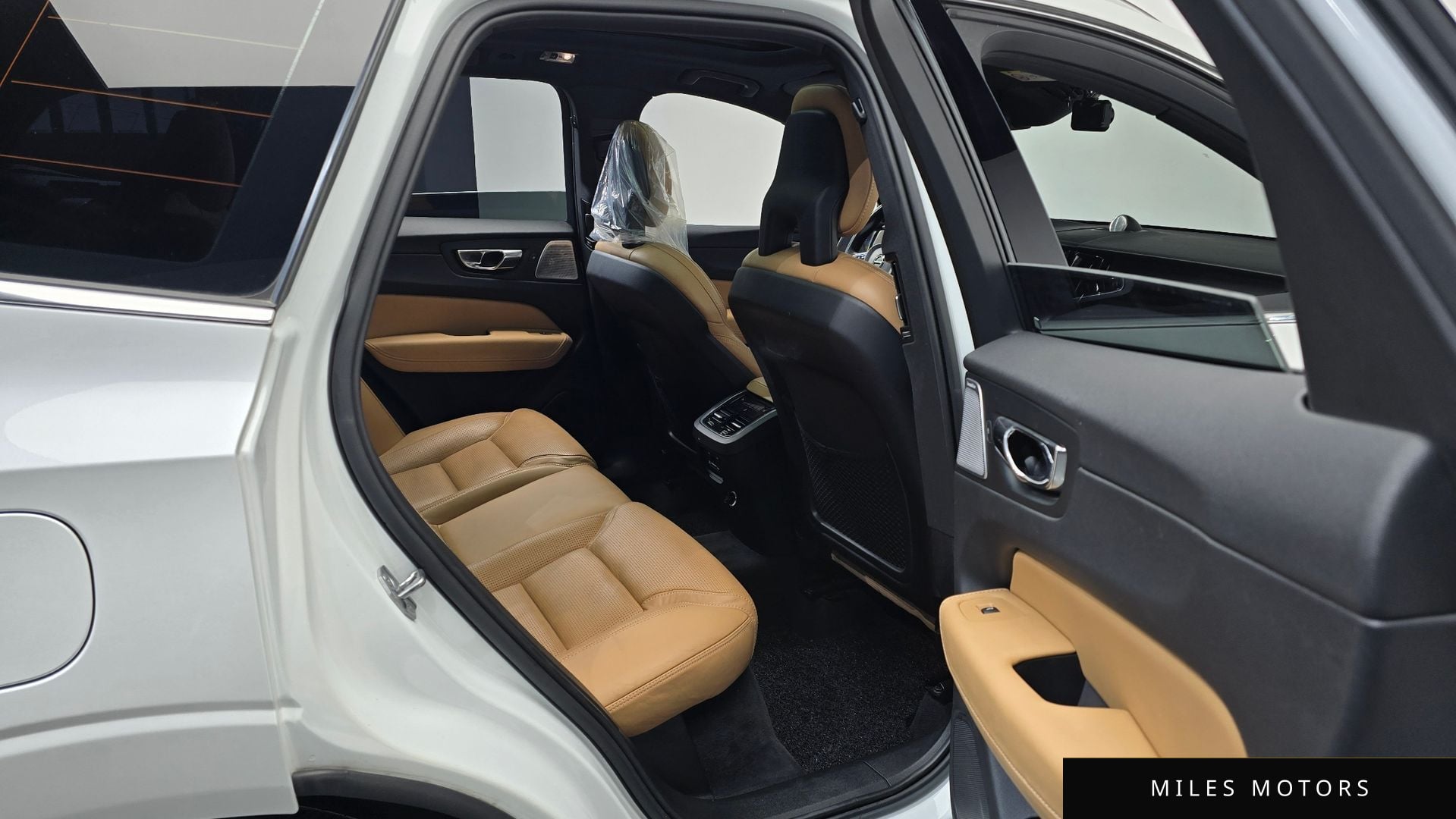 Volvo XC60 2018 — миниатюра 12