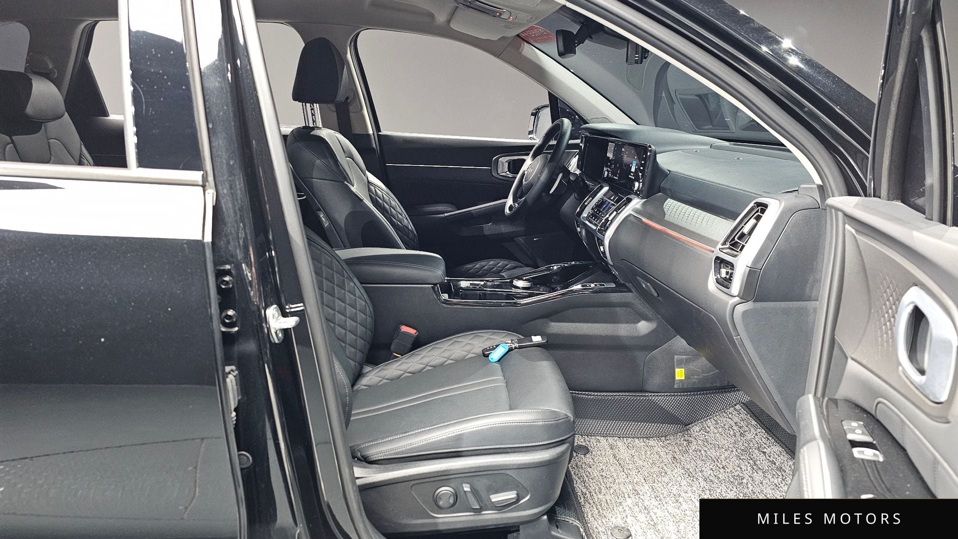 Kia Sorento 2023 — миниатюра 11
