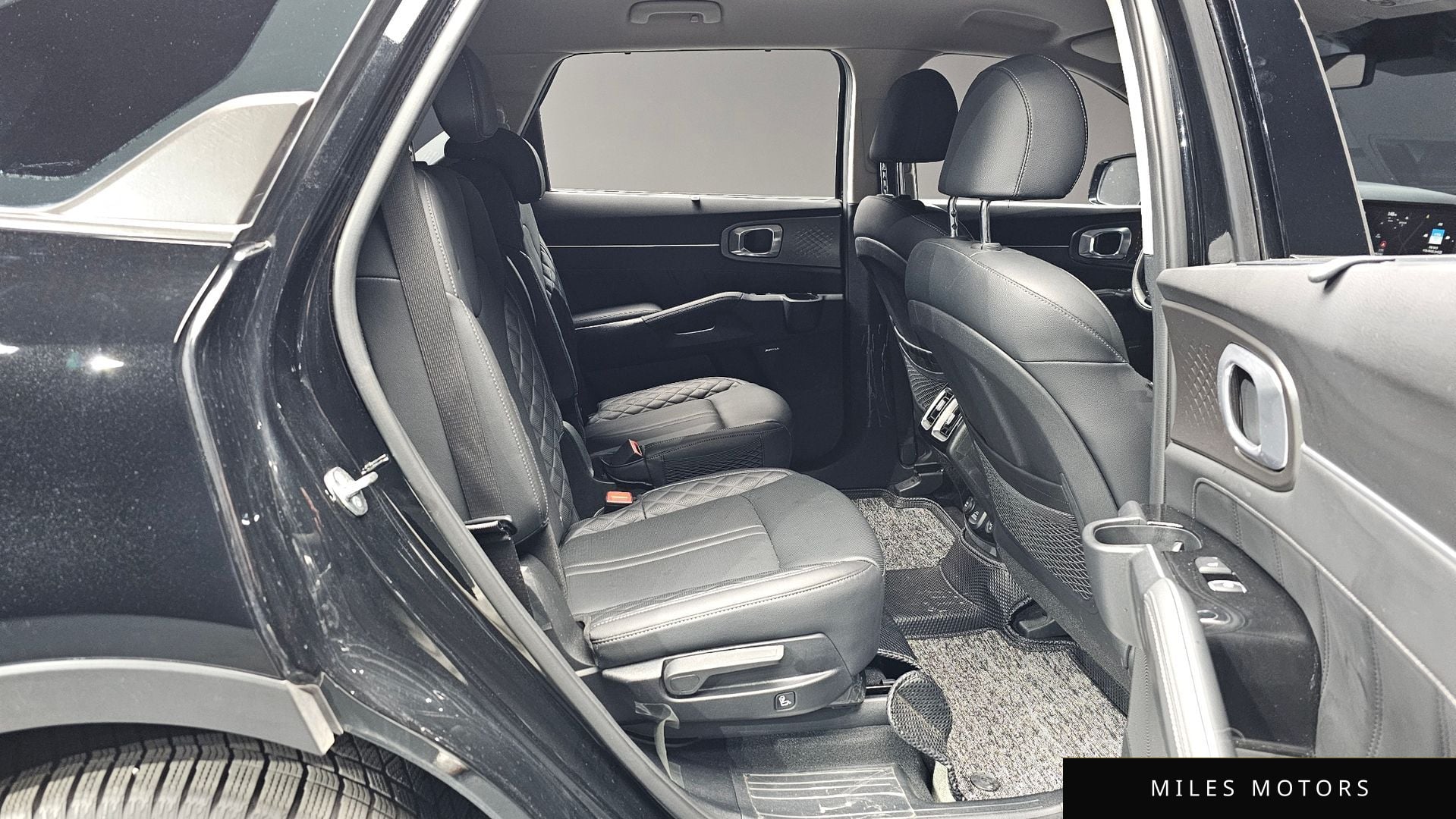 Kia Sorento 2023 — миниатюра 12