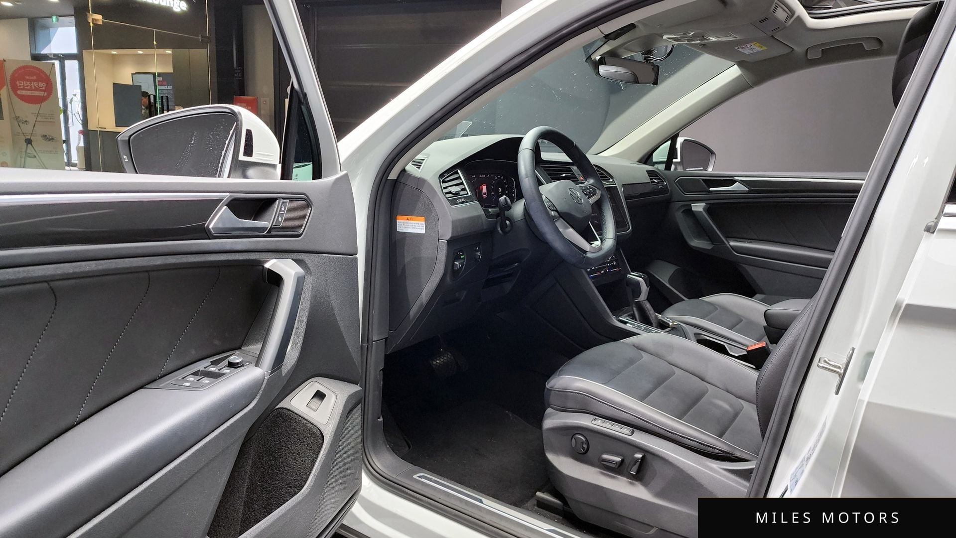 Volkswagen Tiguan 2023 — миниатюра 11