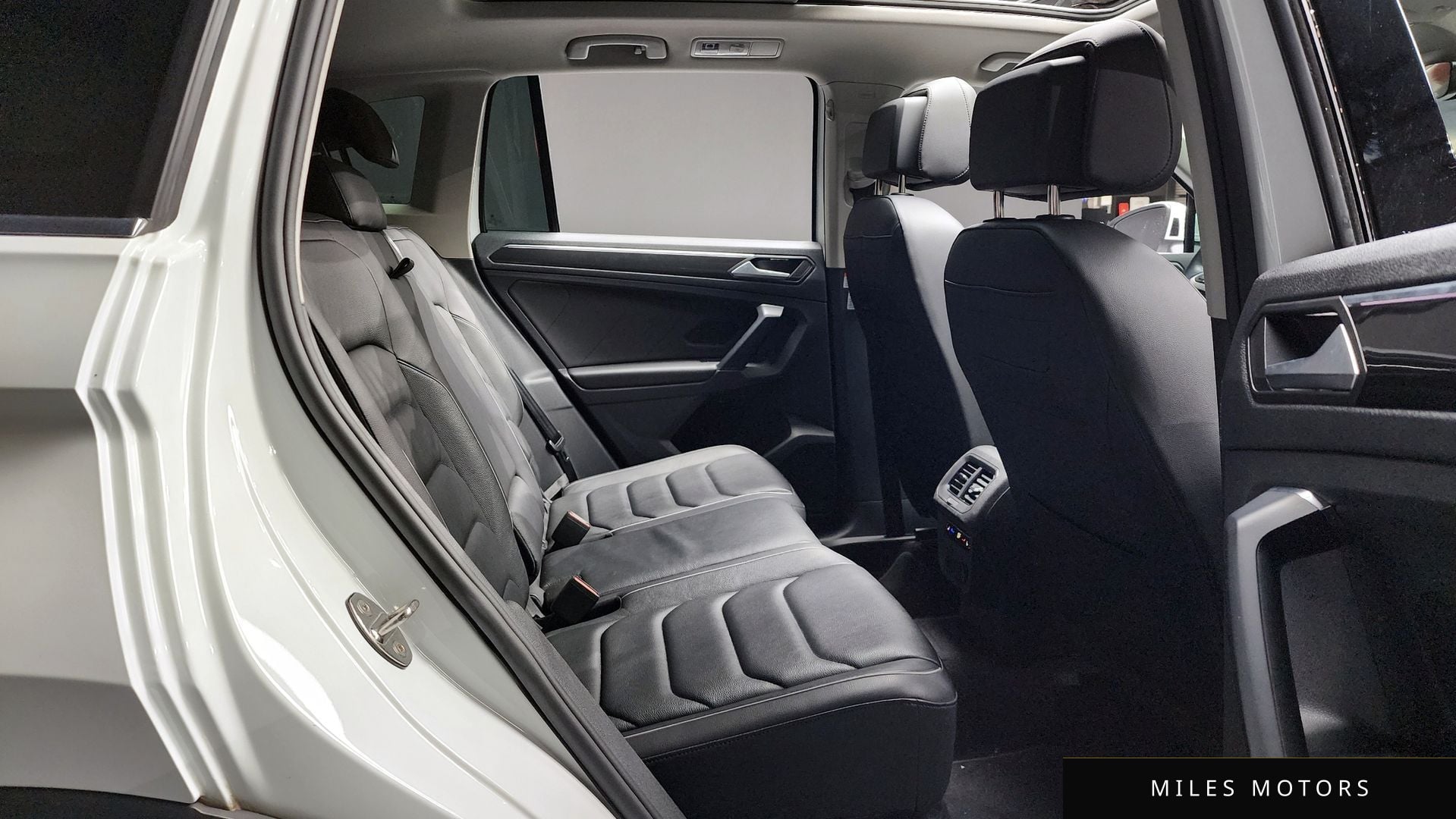 Volkswagen Tiguan 2023 — миниатюра 12
