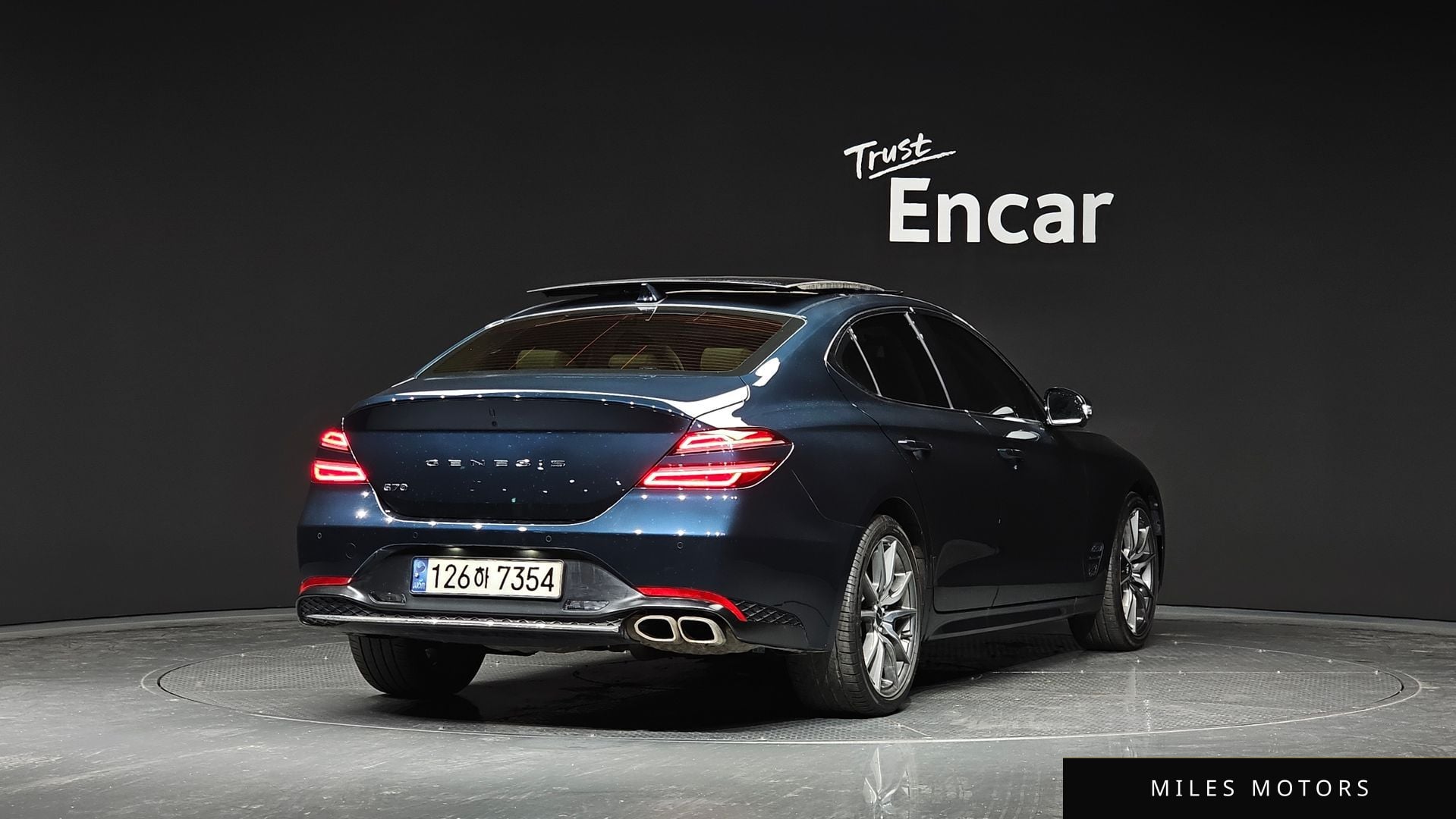 Genesis G70 2022 — фото 1 из 12
