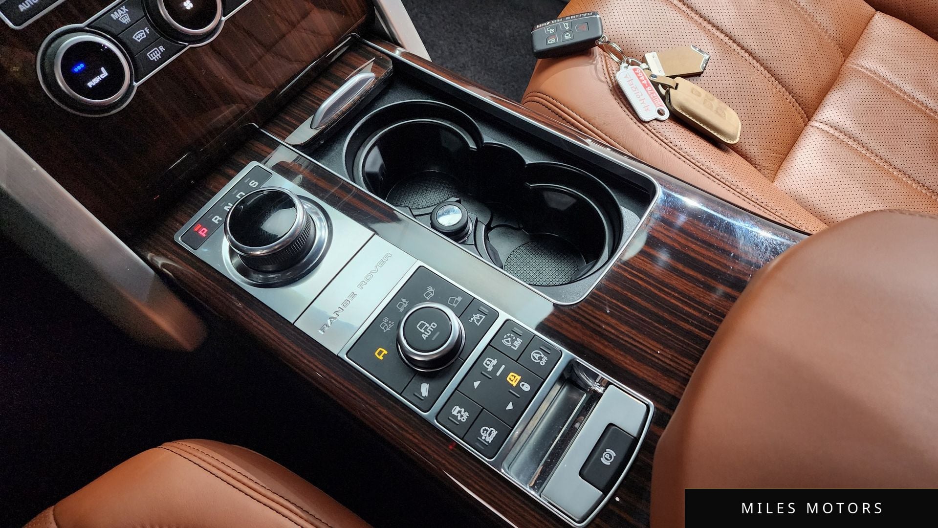 Land Rover Range Rover 2017 — миниатюра 9