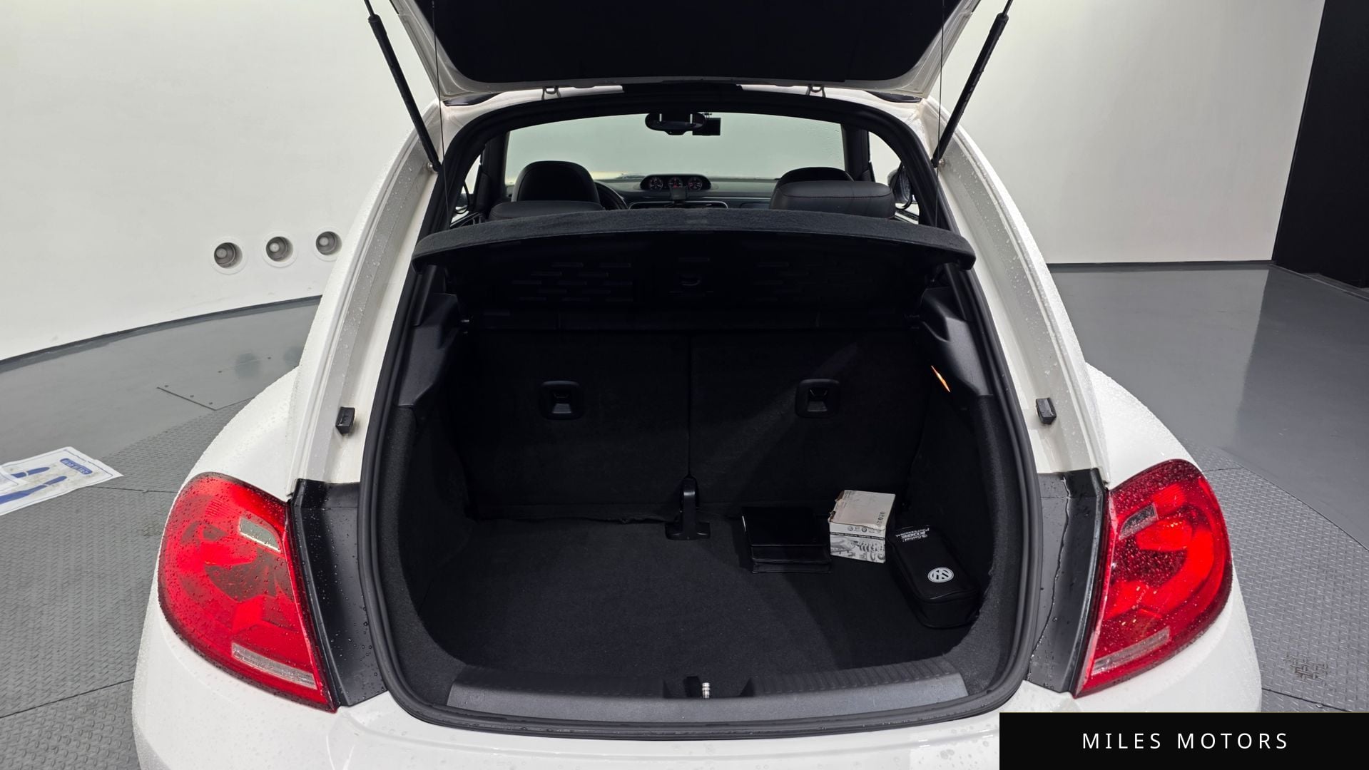 Volkswagen Beetle 2014 — миниатюра 20
