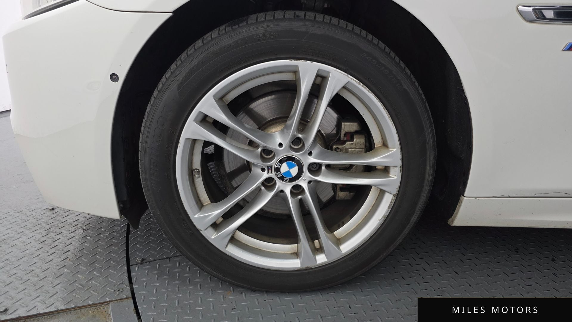 BMW 5 Series (F10) 2016 — миниатюра 5