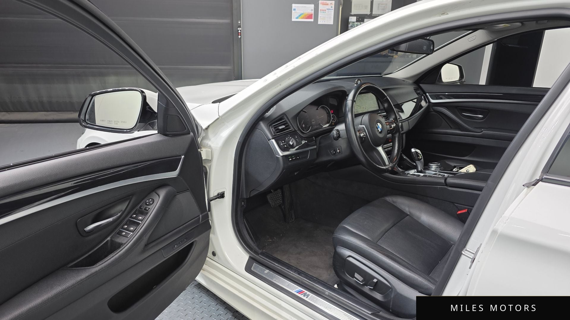 BMW 5 Series (F10) 2016 — миниатюра 10