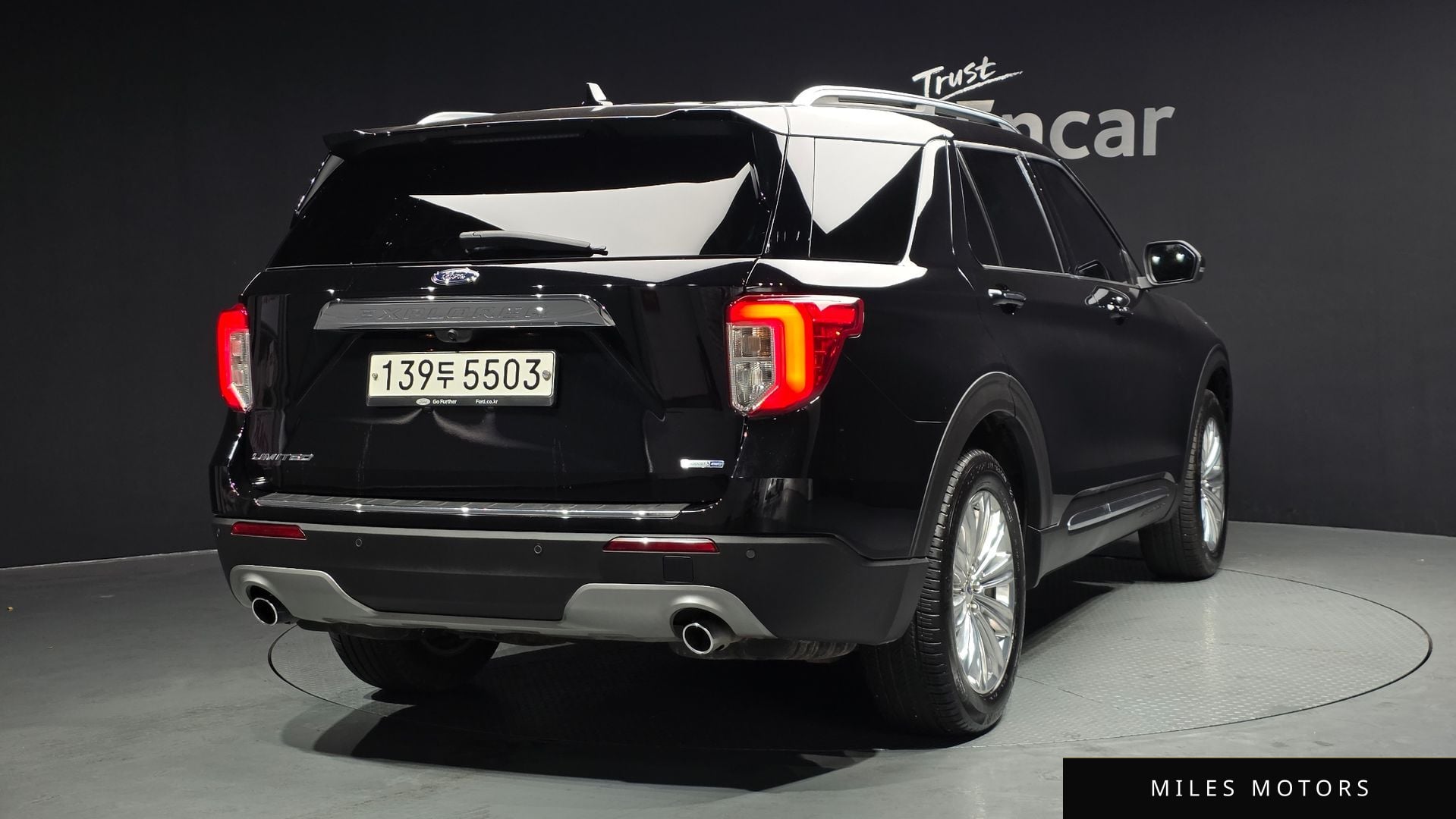 Ford Explorer 2020 — миниатюра 2