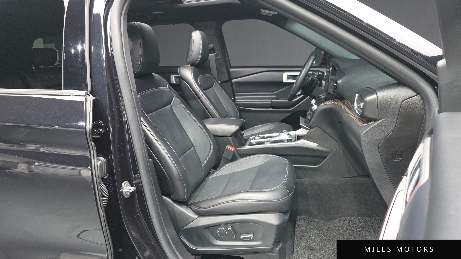 Ford Explorer 2020 — миниатюра 11
