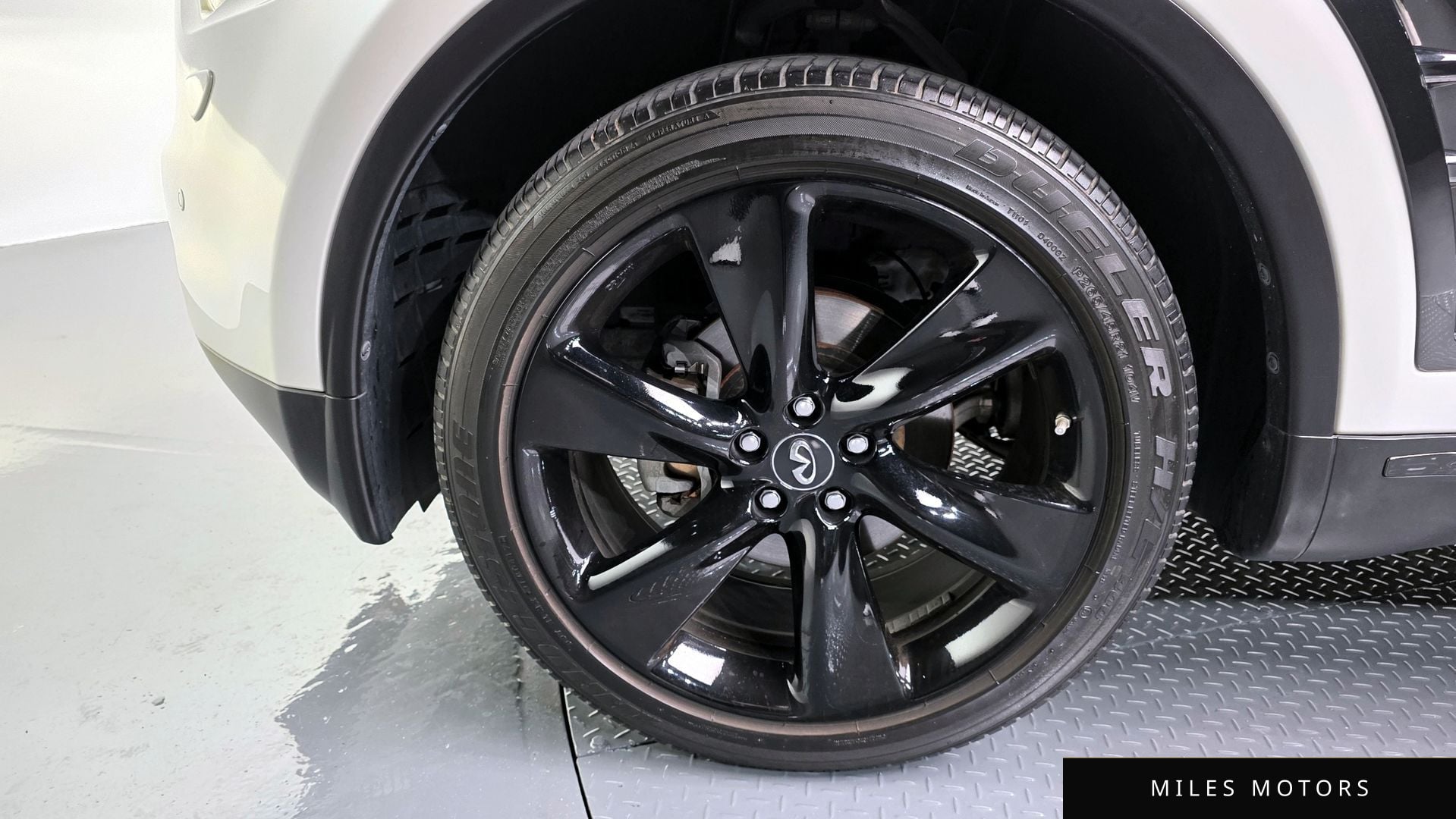 Infiniti QX70 2017 — миниатюра 5