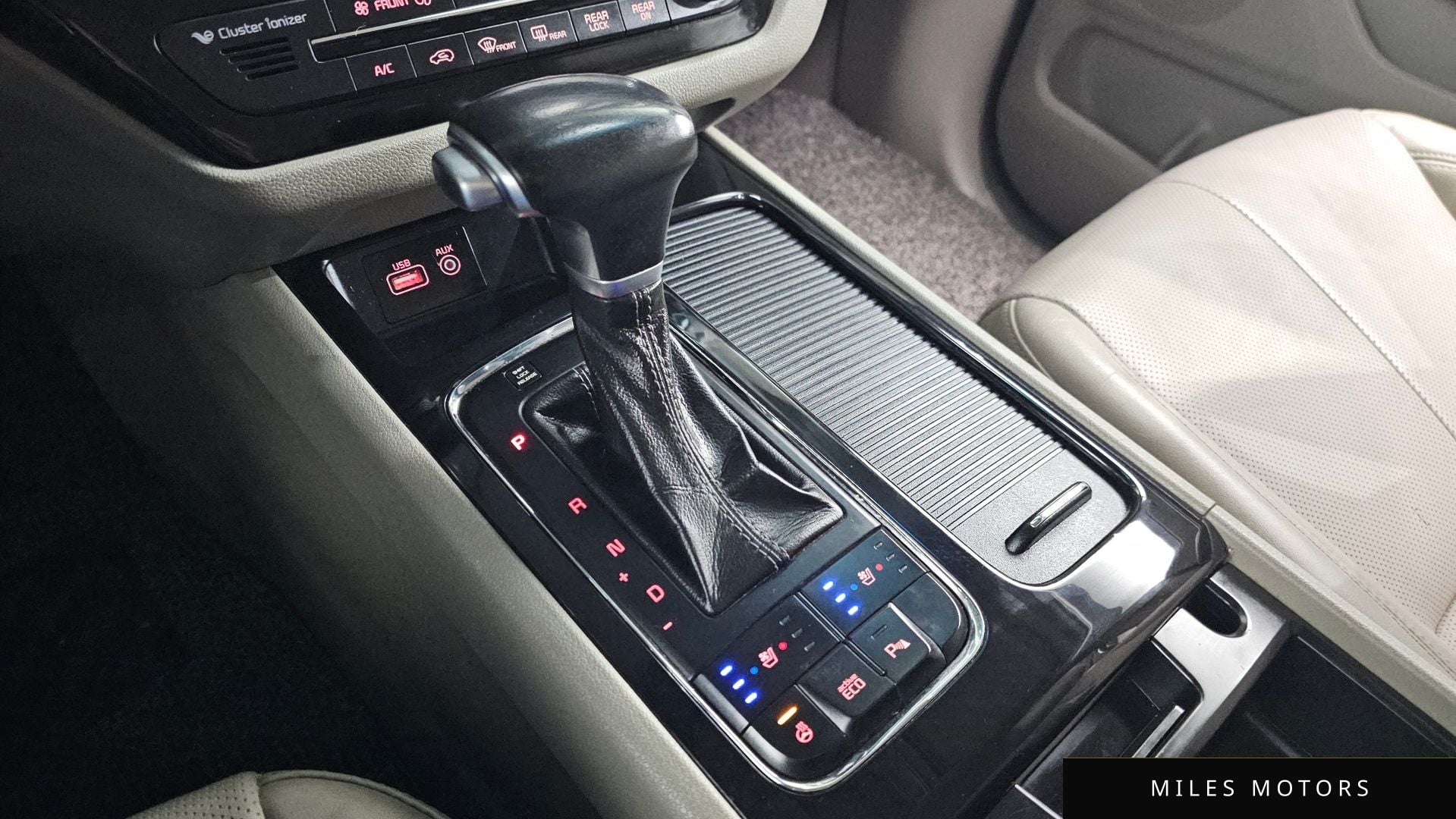 Kia Canival 2017 — миниатюра 9